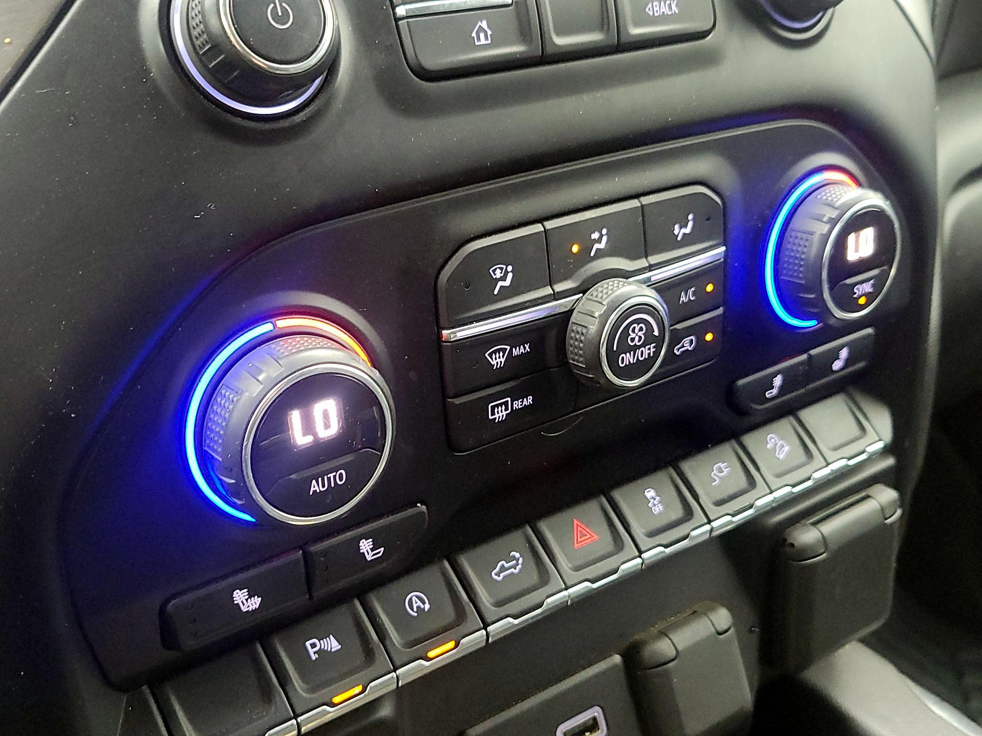 Thumbnail: 2020 Chevrolet Silverado 1500 - 16