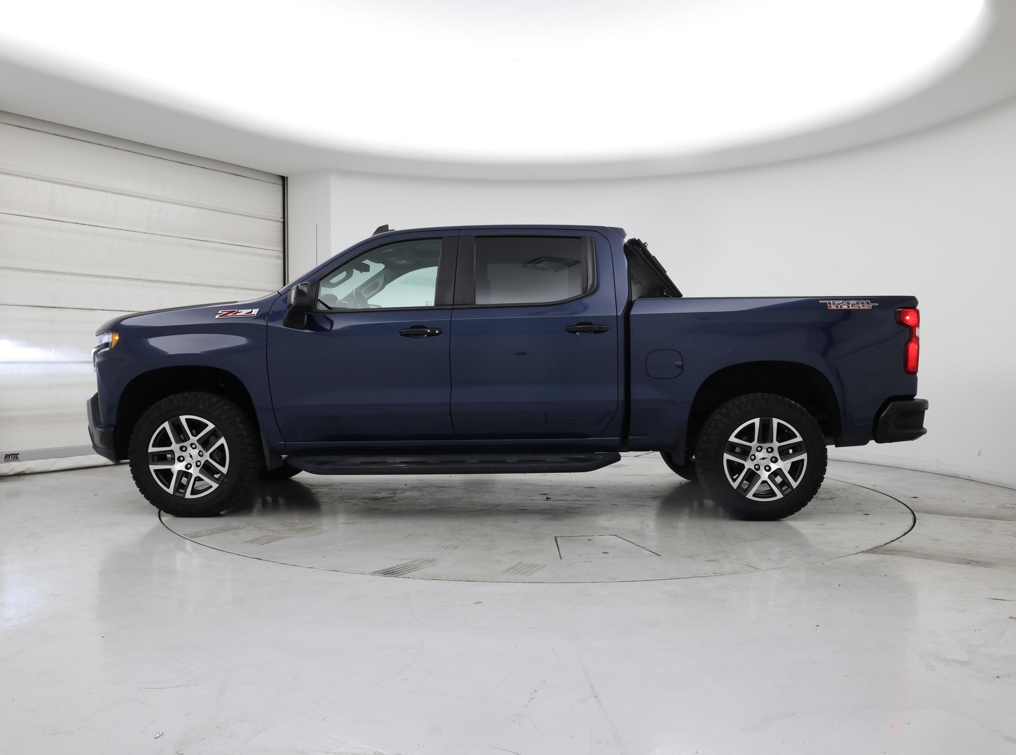 Thumbnail: 2020 Chevrolet Silverado 1500 - 3