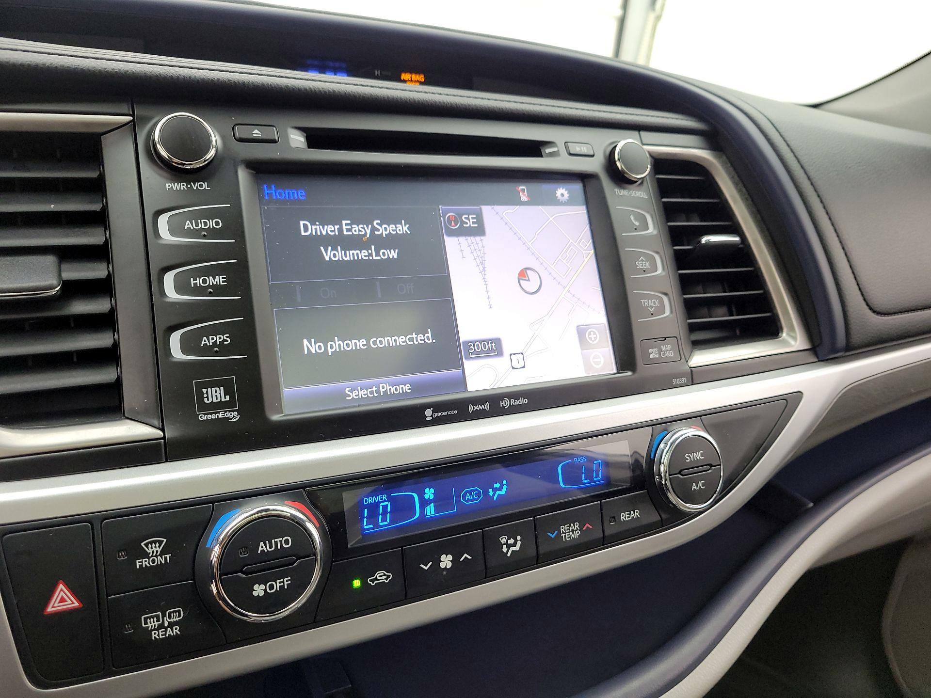 Thumbnail: 2019 Toyota Highlander - 15
