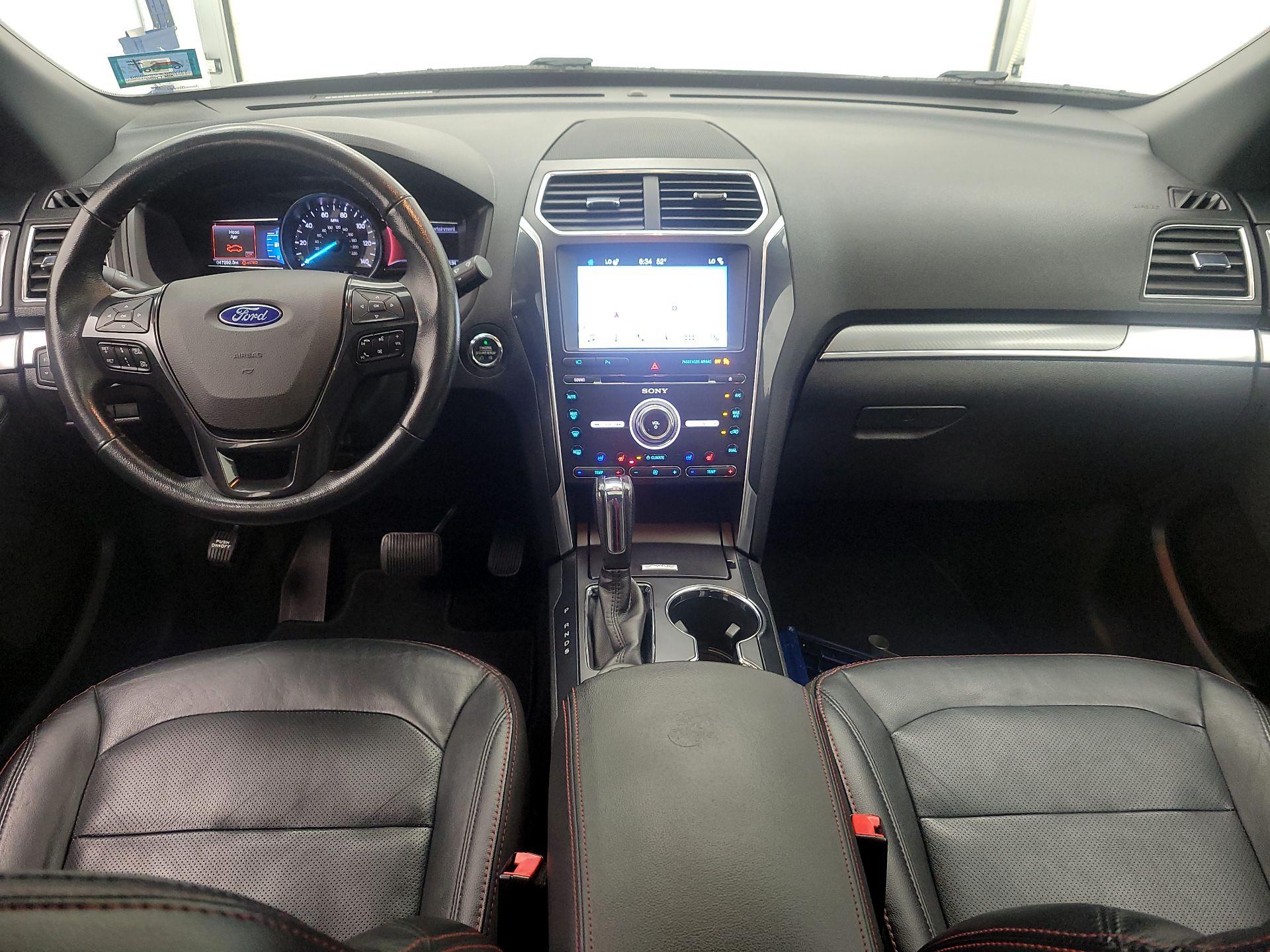 Thumbnail: 2017 Ford Explorer - 9