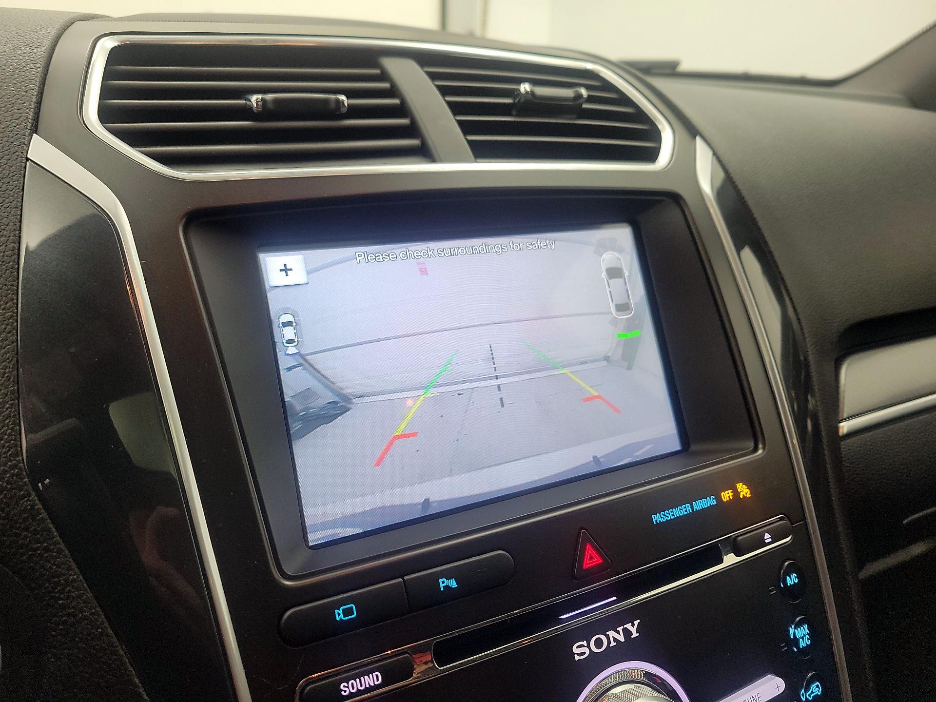 Thumbnail: 2017 Ford Explorer - 14