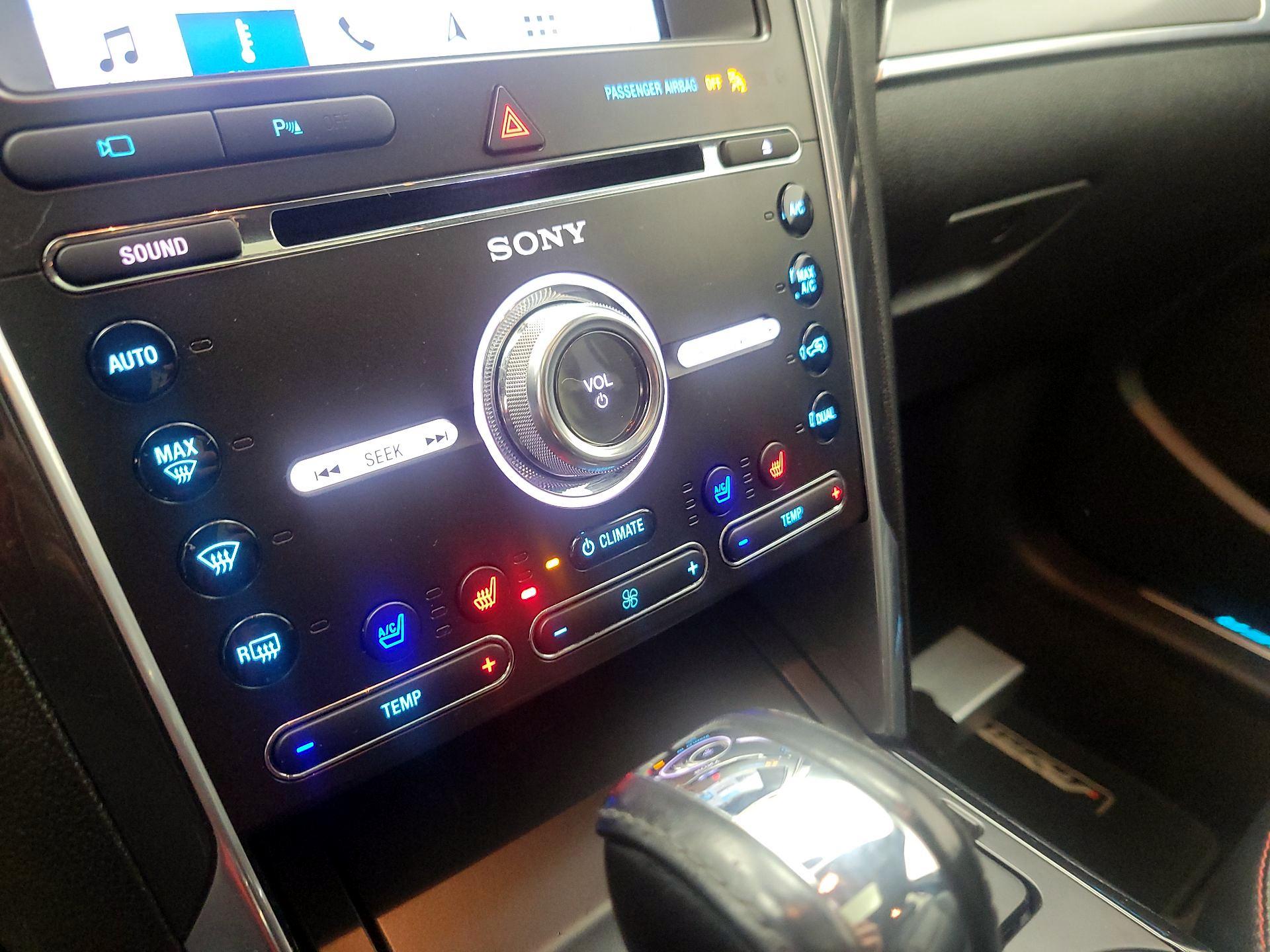 Thumbnail: 2017 Ford Explorer - 16