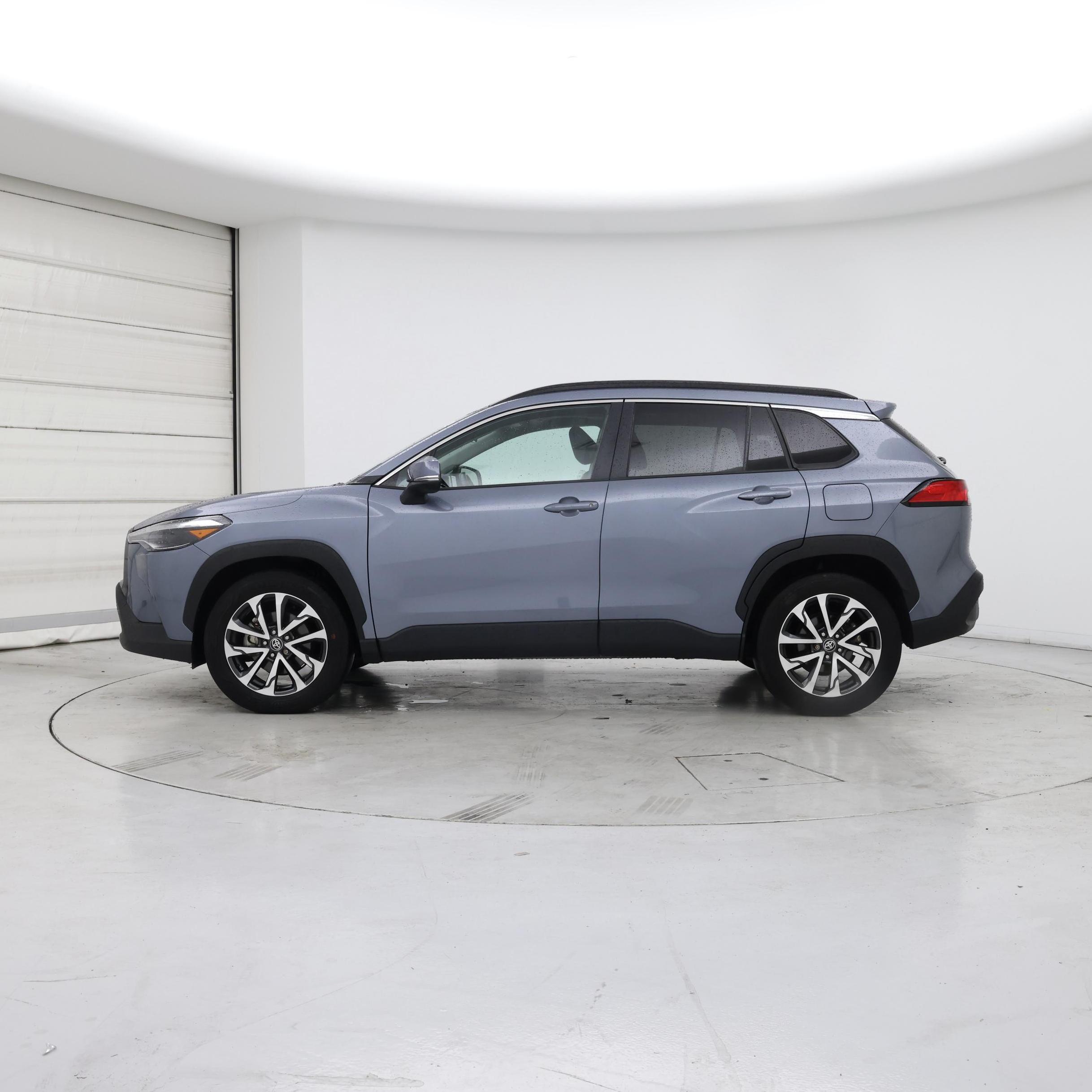 Thumbnail: 2023 Toyota Corolla Cross - 3