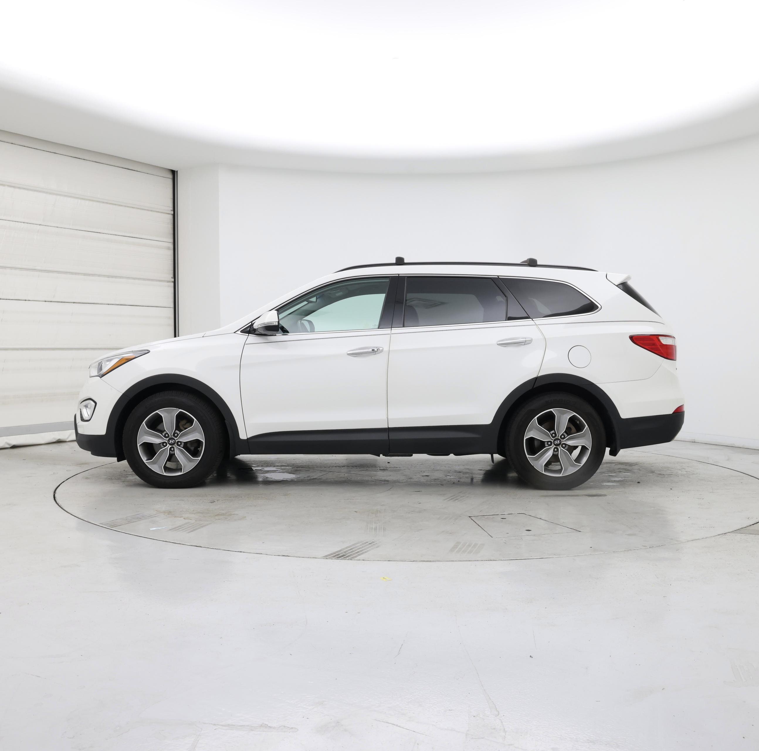 Thumbnail: 2014 Hyundai Santa Fe - 3