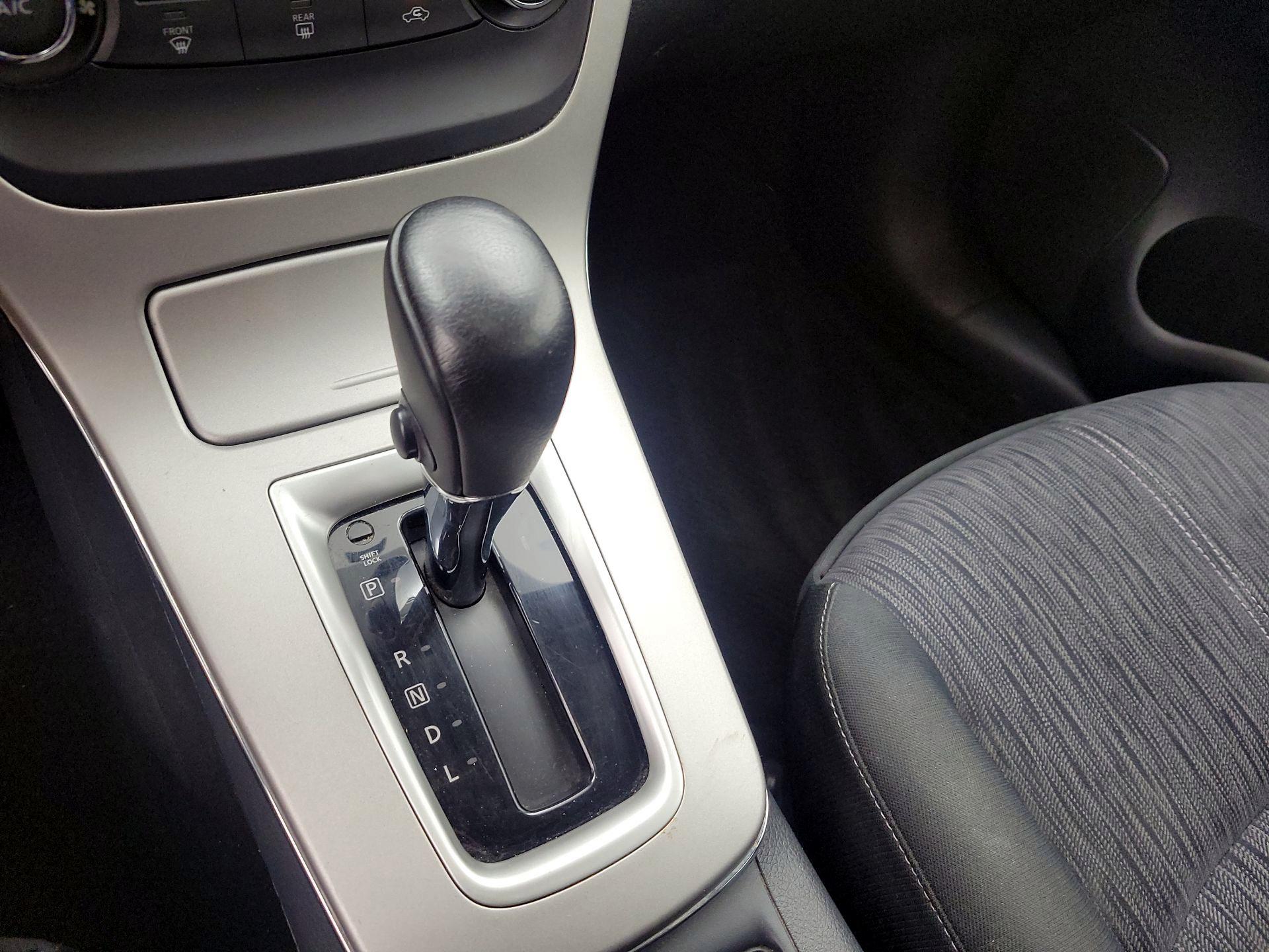 Thumbnail: 2015 Nissan Sentra - 17