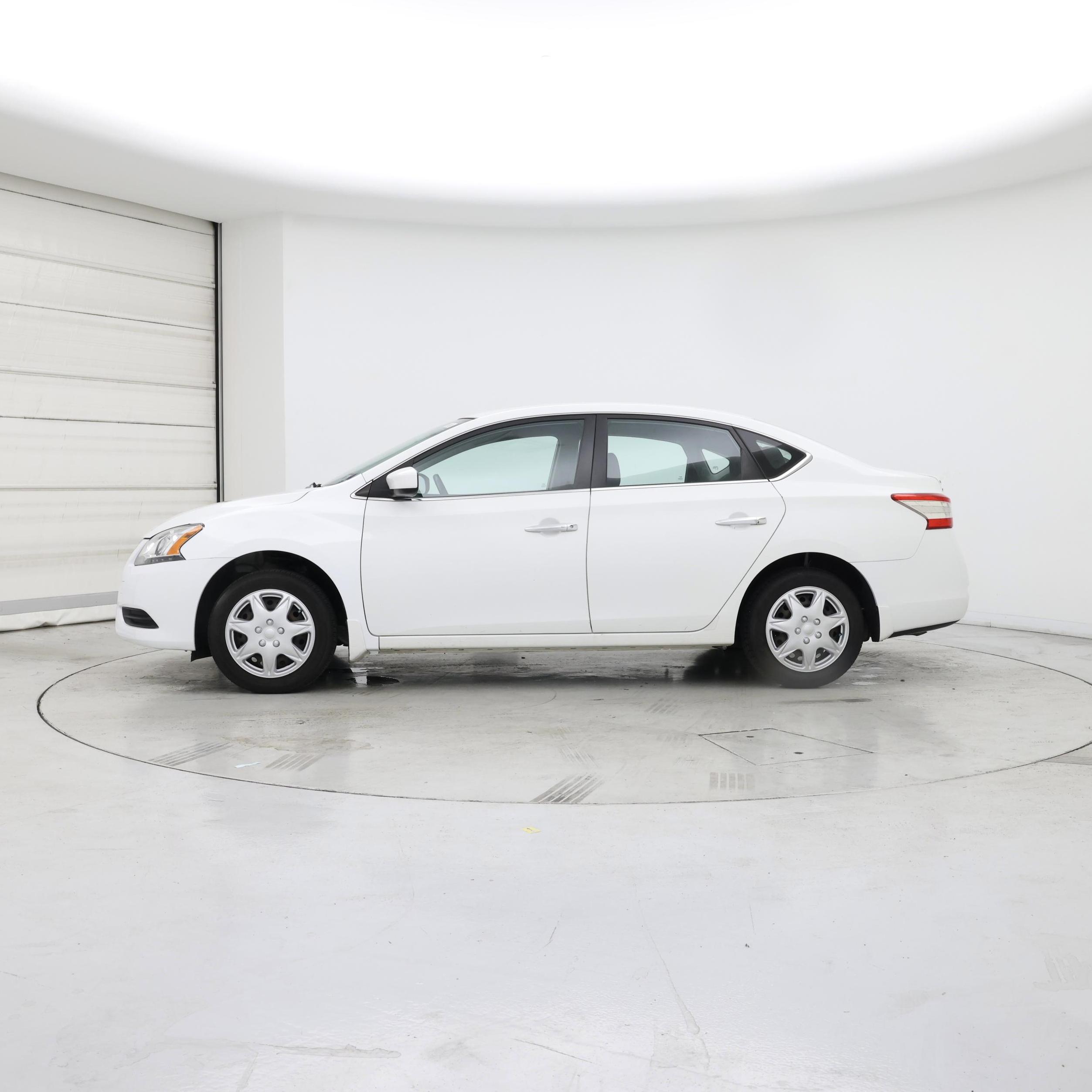 Thumbnail: 2015 Nissan Sentra - 3