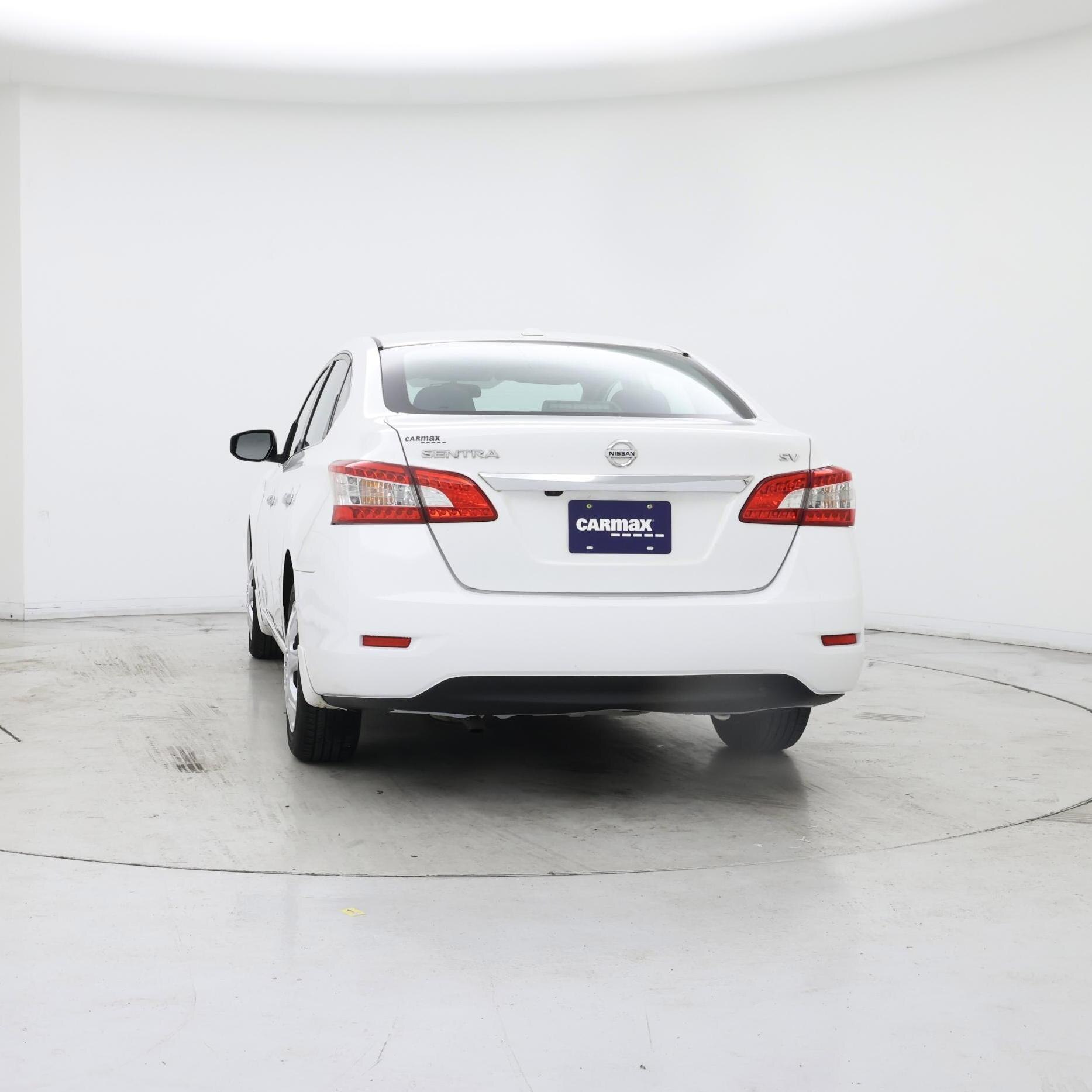 Thumbnail: 2015 Nissan Sentra - 6