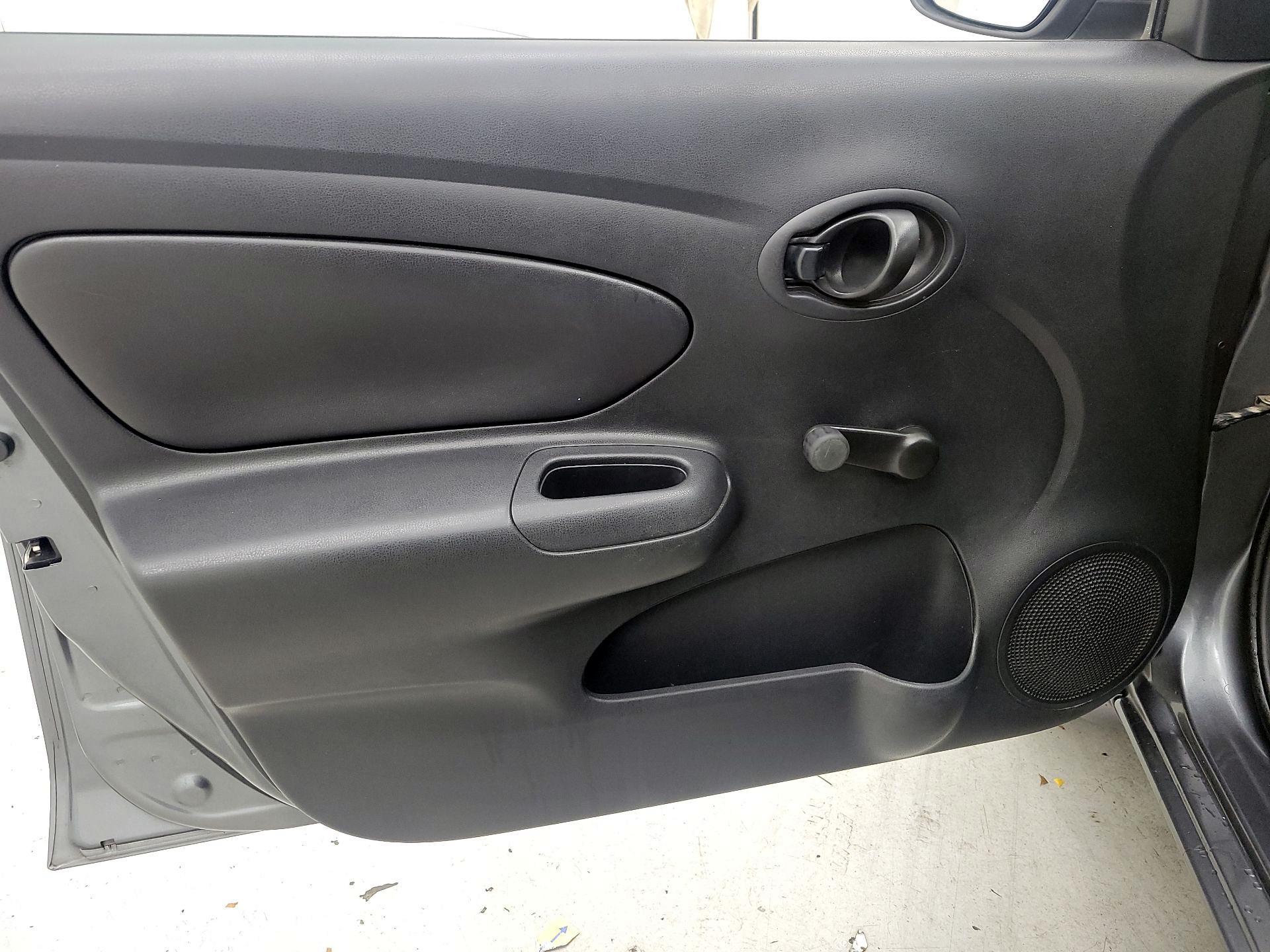 Thumbnail: 2016 Nissan Versa - 12