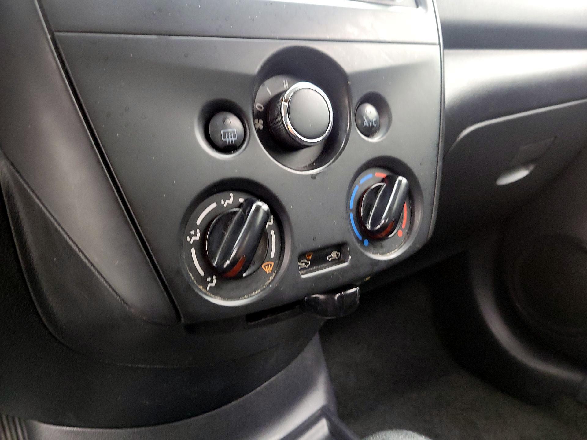 Thumbnail: 2016 Nissan Versa - 14