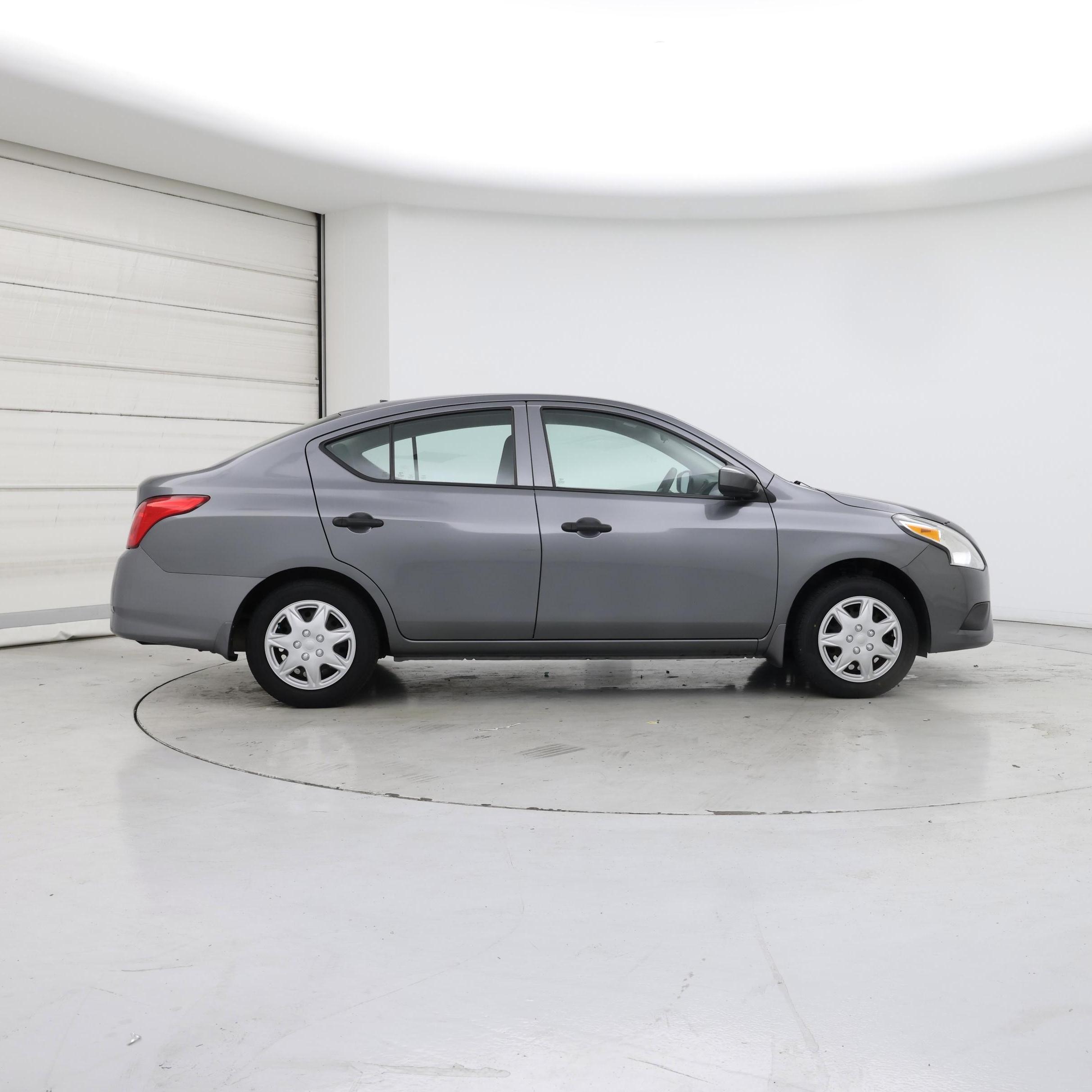 Thumbnail: 2016 Nissan Versa - 7