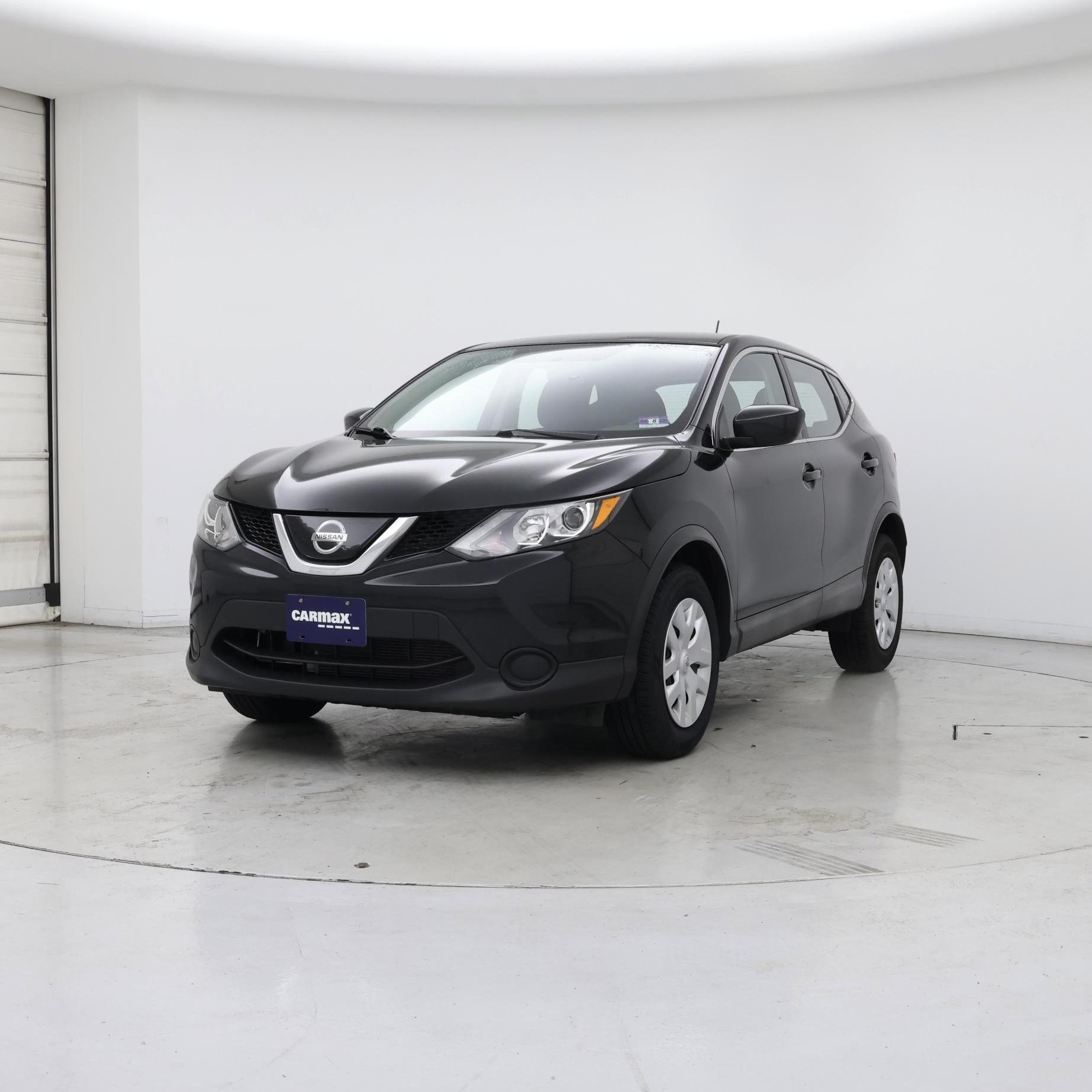 Thumbnail: 2019 Nissan Rogue Sport - 4