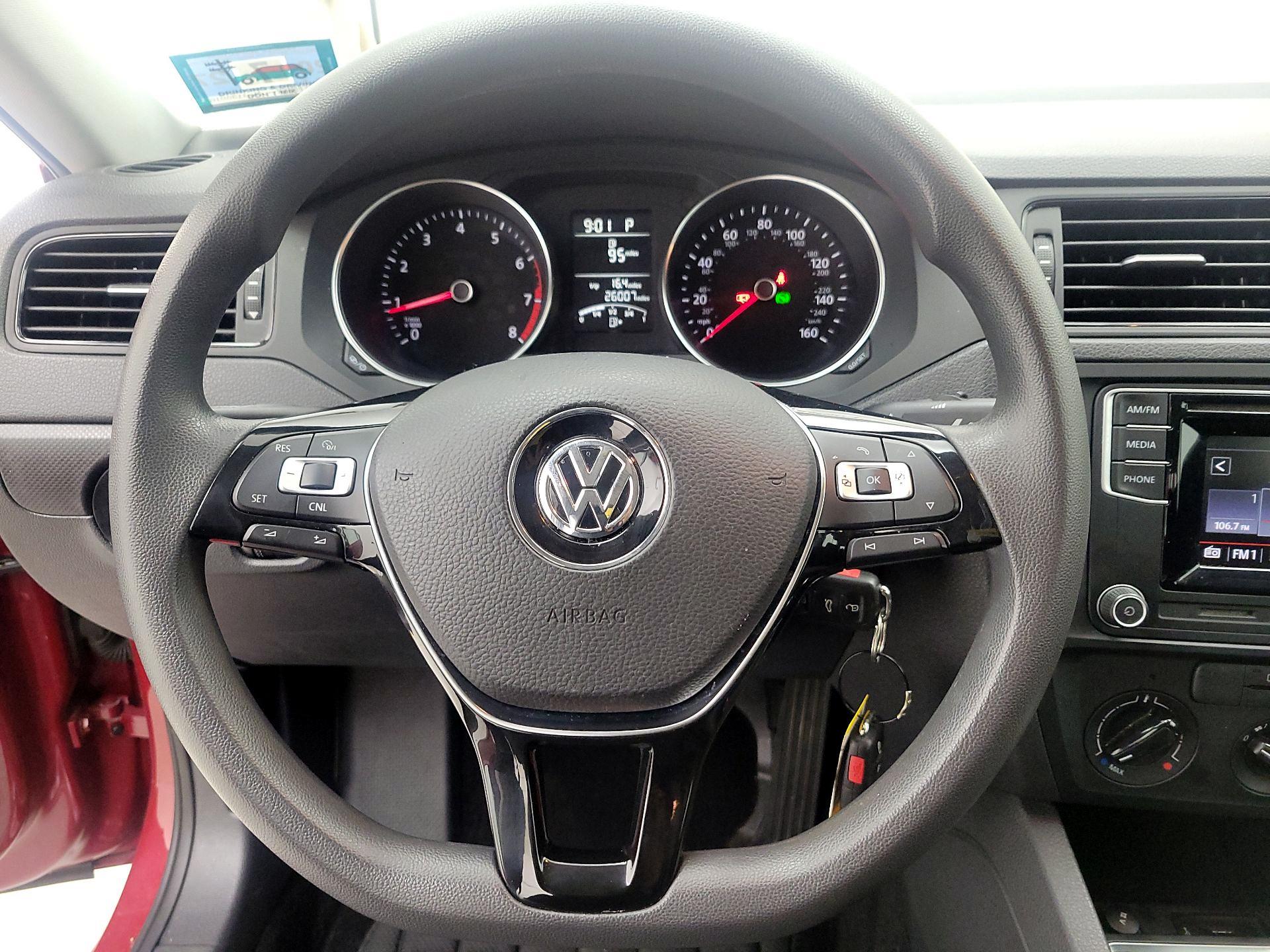 Thumbnail: 2016 Volkswagen Jetta - 10