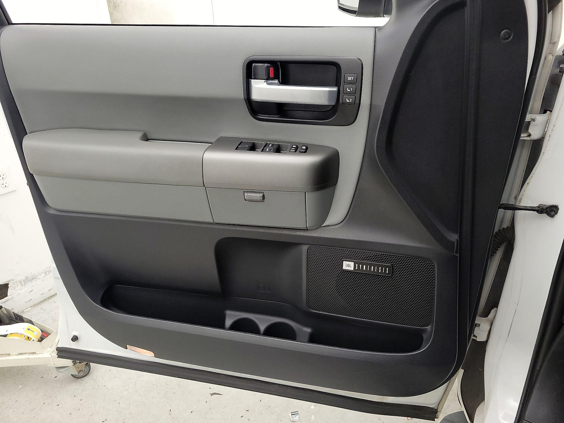 Thumbnail: 2016 Toyota Sequoia - 12