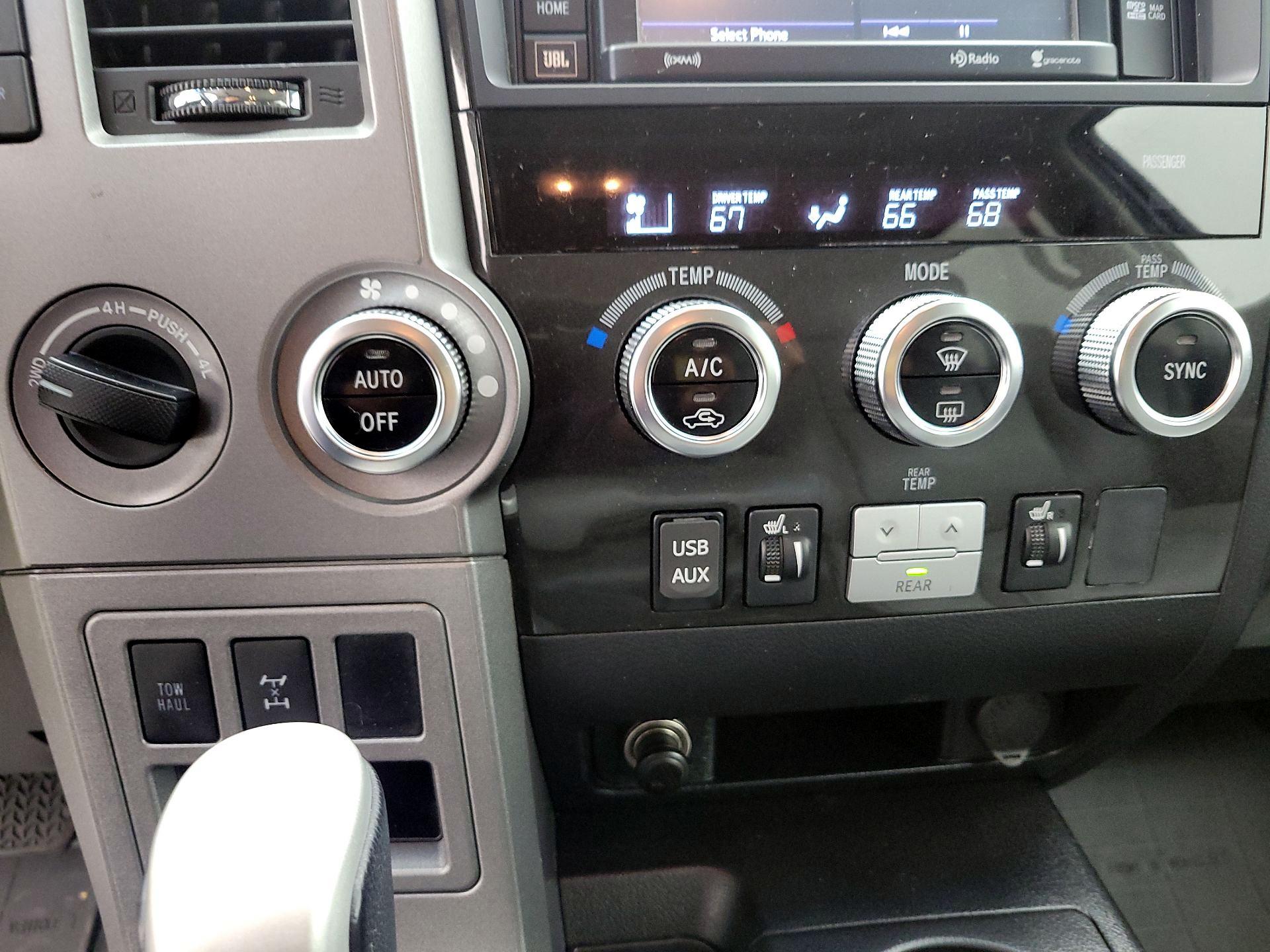 Thumbnail: 2016 Toyota Sequoia - 17
