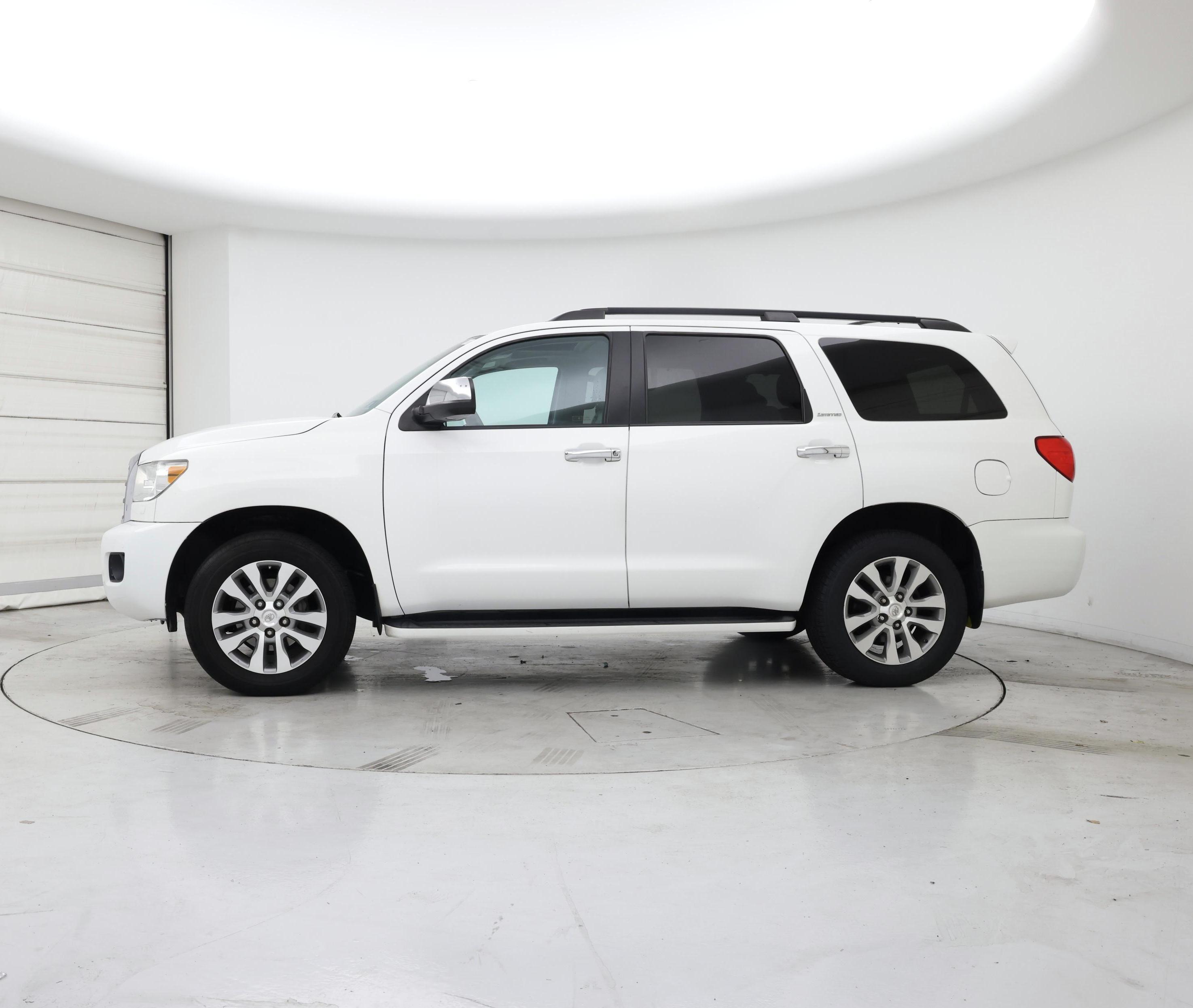 Thumbnail: 2016 Toyota Sequoia - 3