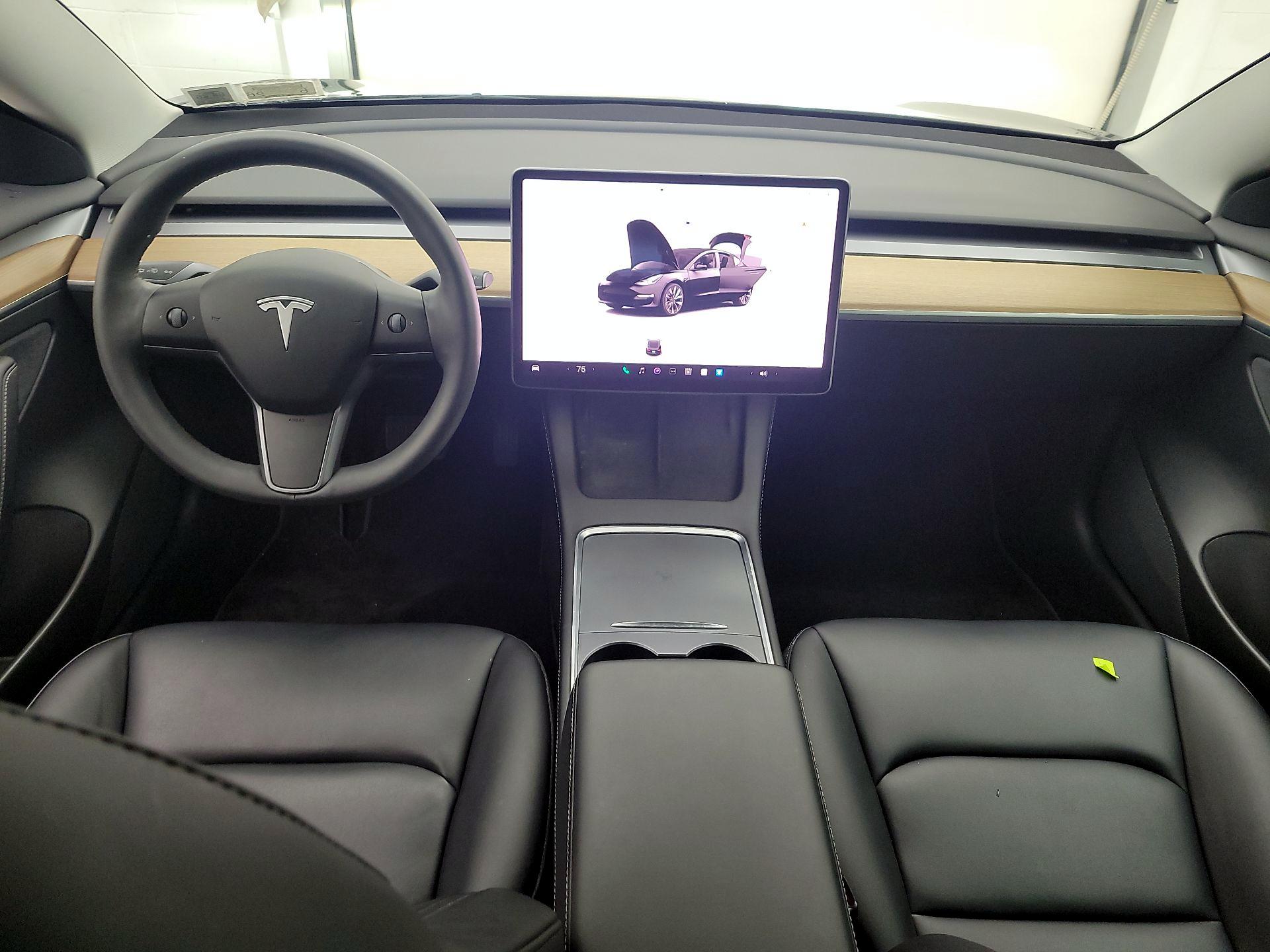 Thumbnail: 2022 Tesla Model 3 - 9