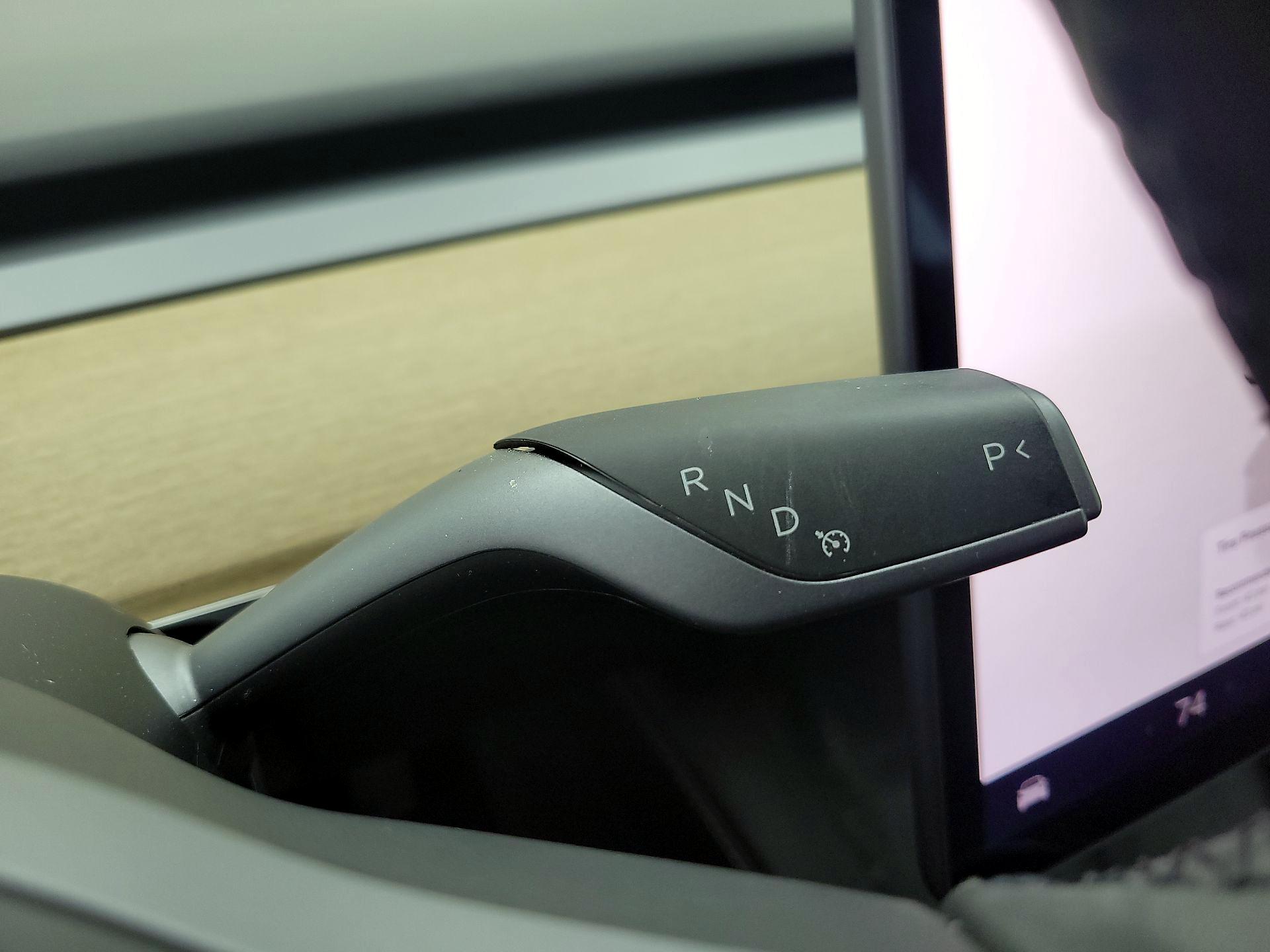 Thumbnail: 2022 Tesla Model 3 - 16