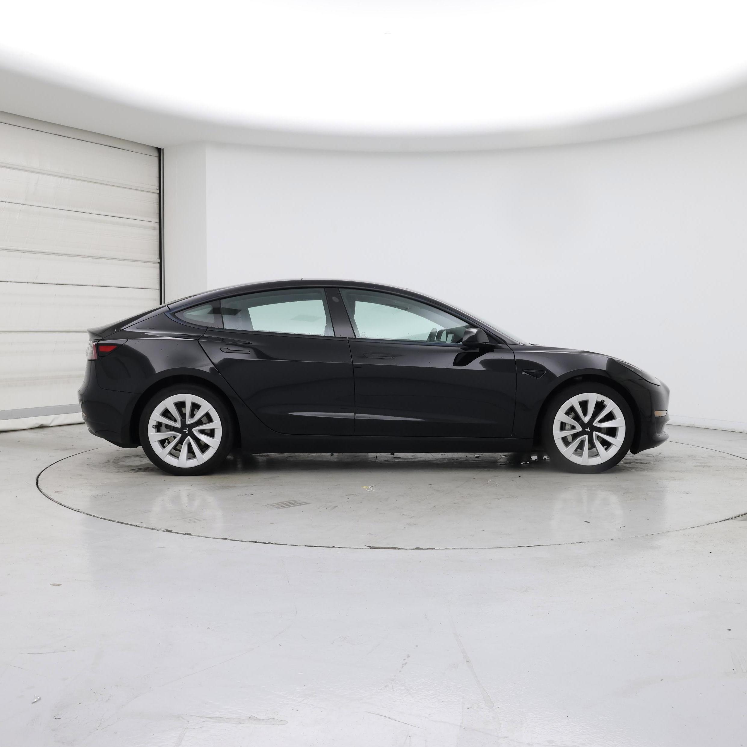 Thumbnail: 2022 Tesla Model 3 - 7