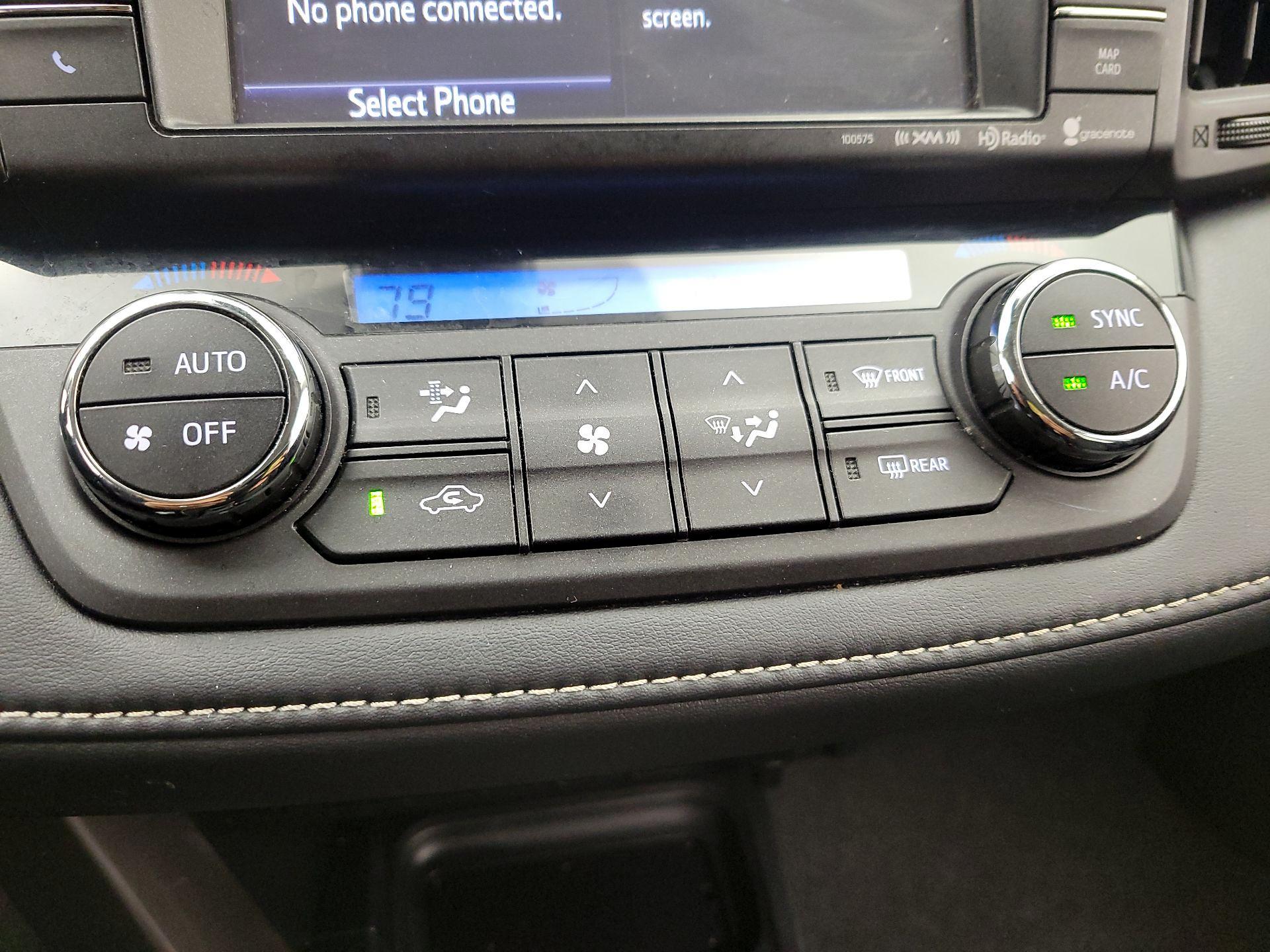 Thumbnail: 2016 Toyota RAV4 - 16