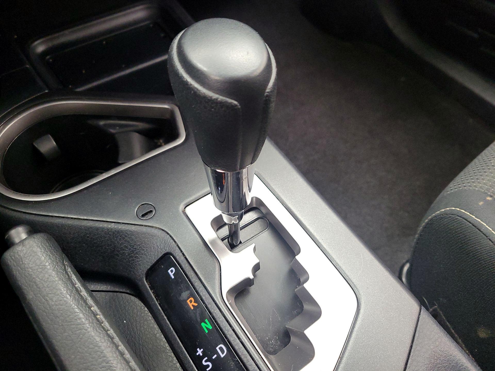 Thumbnail: 2016 Toyota RAV4 - 17