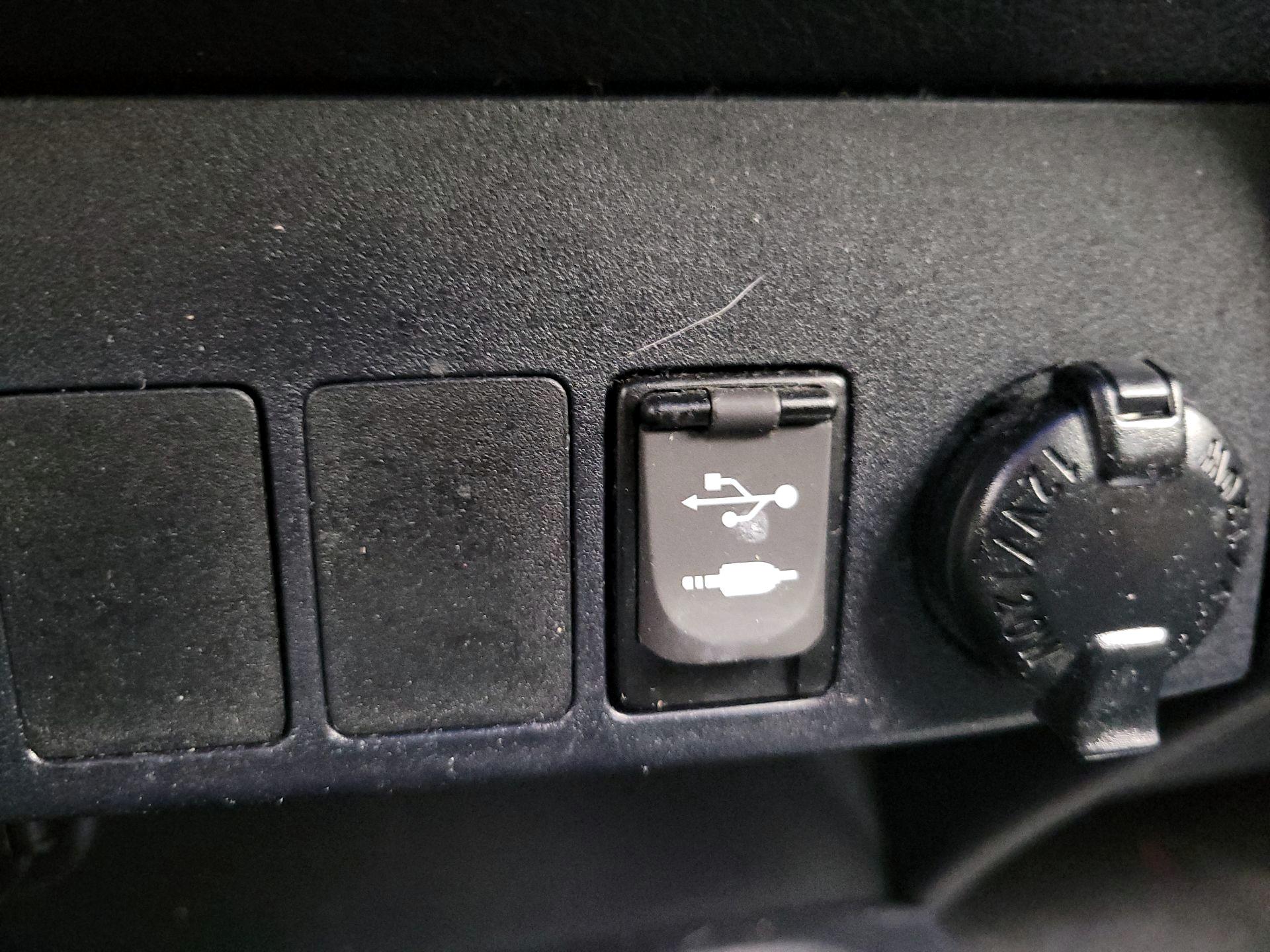 Thumbnail: 2016 Toyota RAV4 - 18