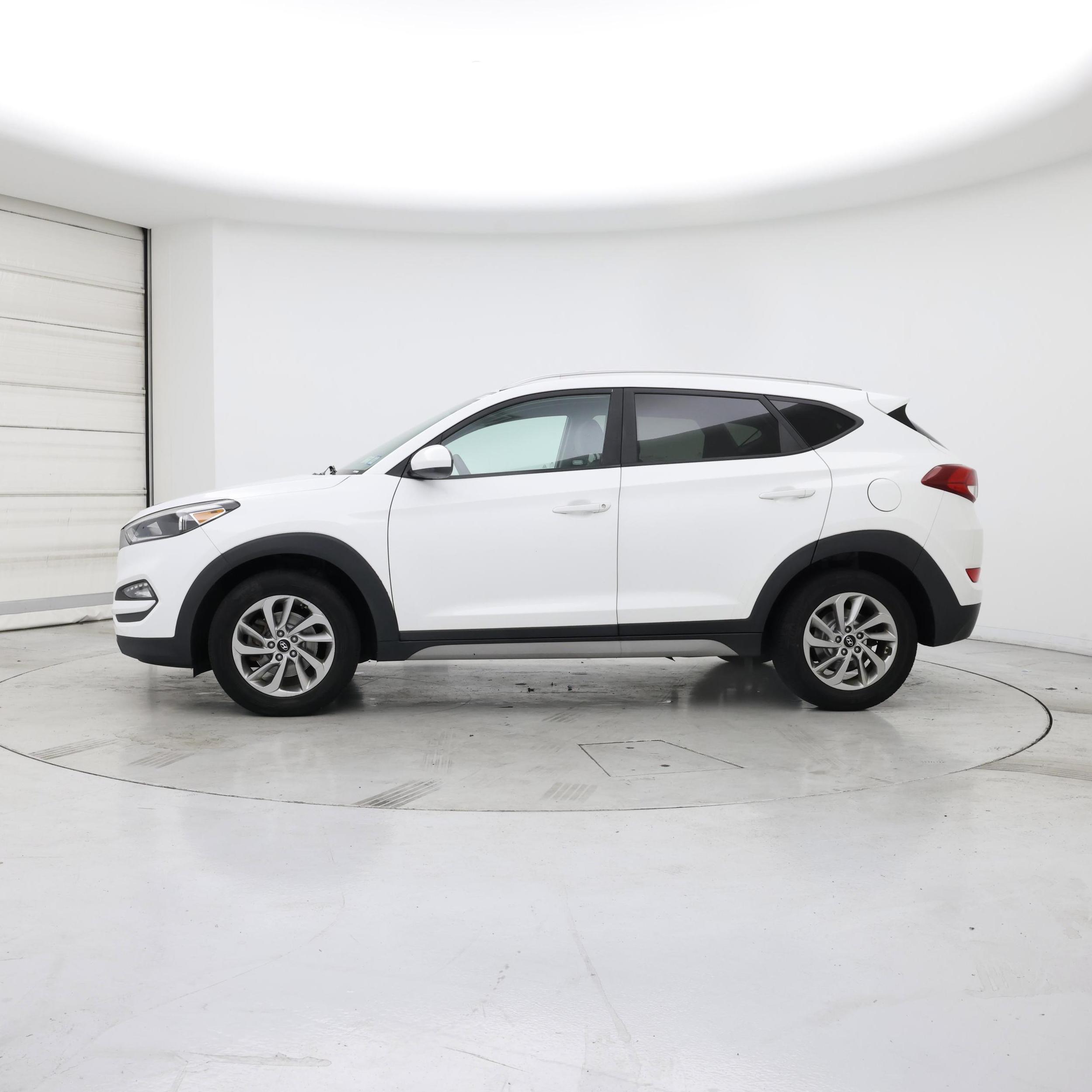 Thumbnail: 2018 Hyundai Tucson - 3