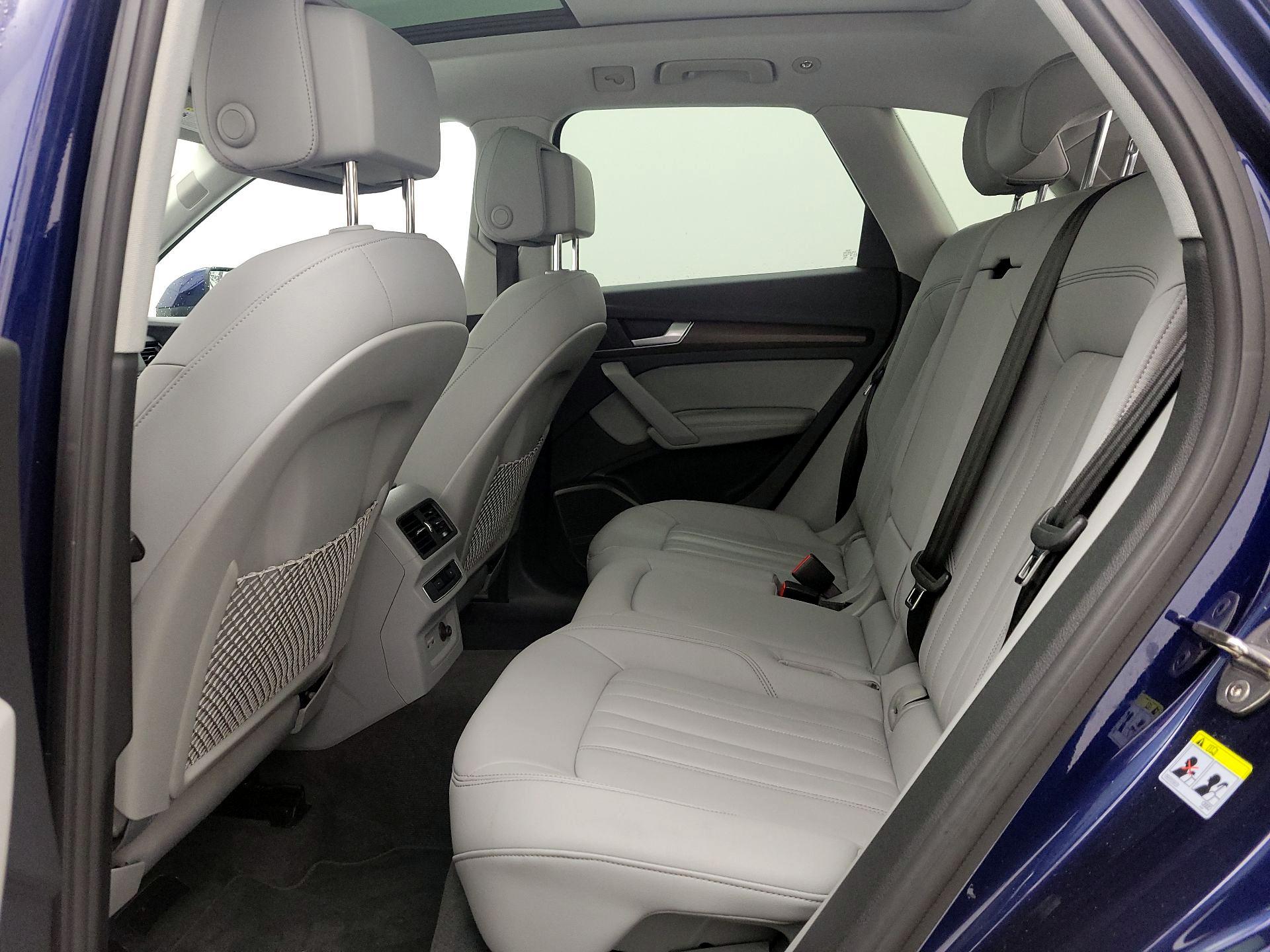 Thumbnail: 2022 Audi Q5 - 10