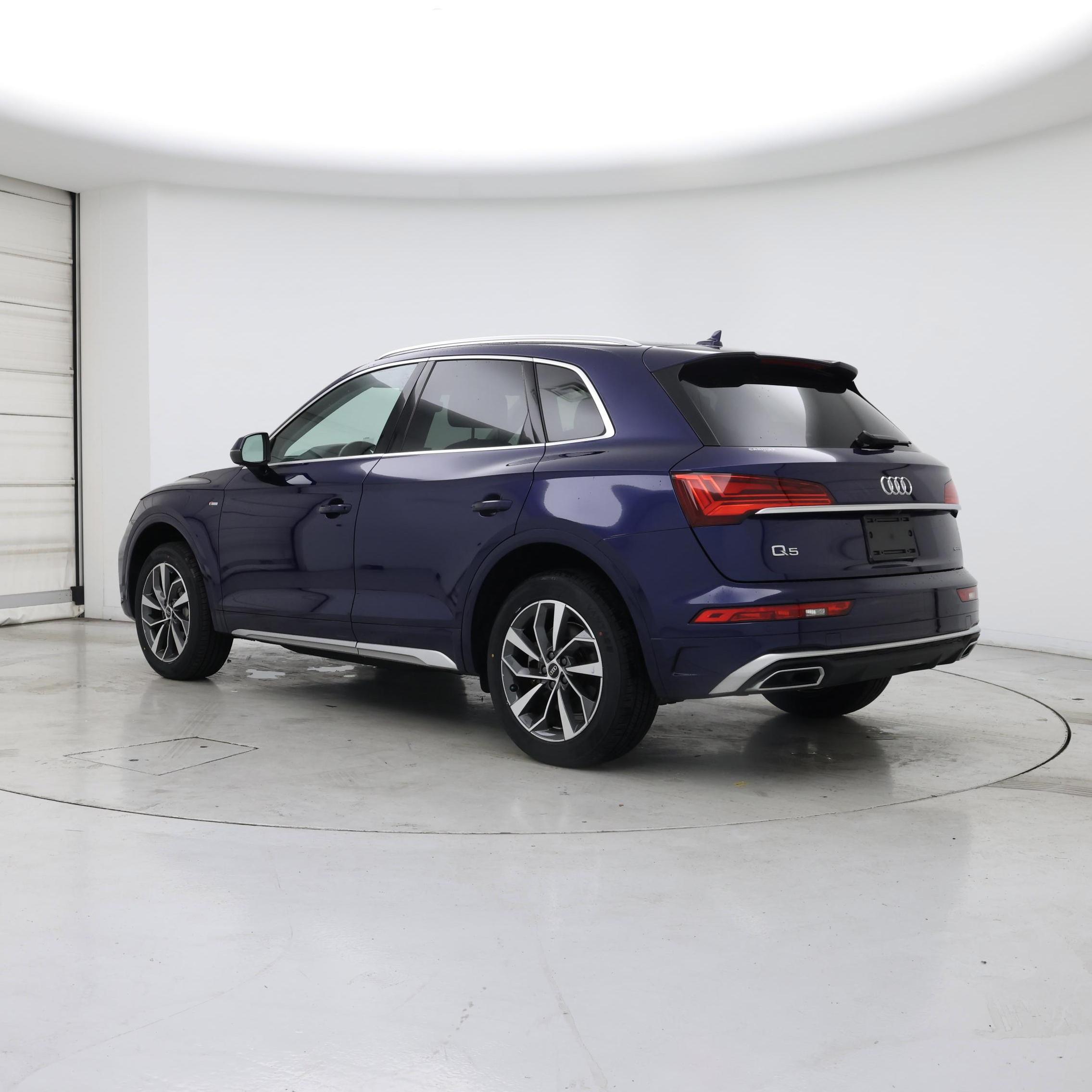 Thumbnail: 2022 Audi Q5 - 2