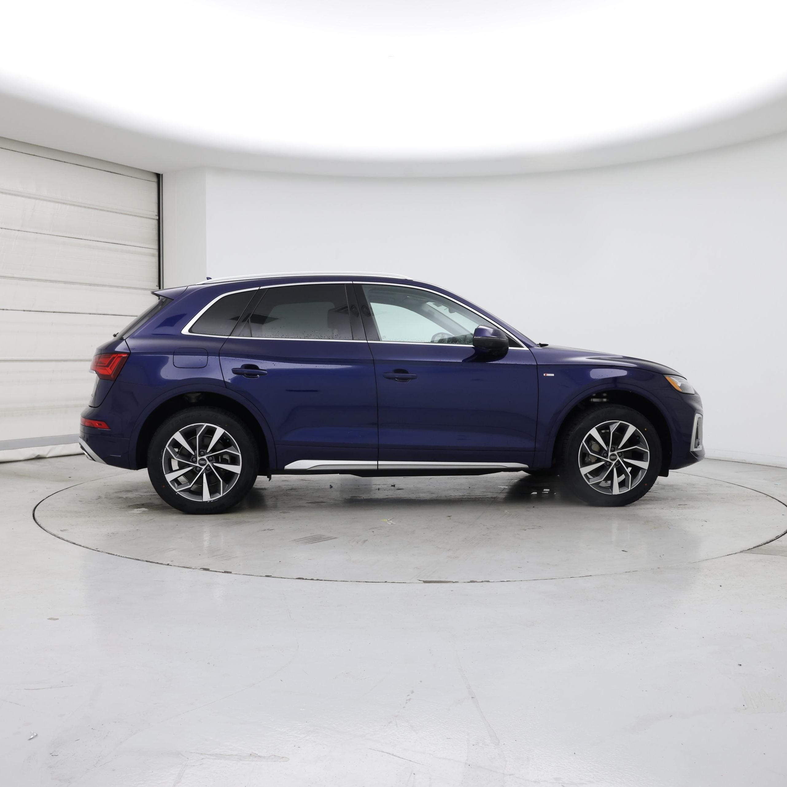 Thumbnail: 2022 Audi Q5 - 7