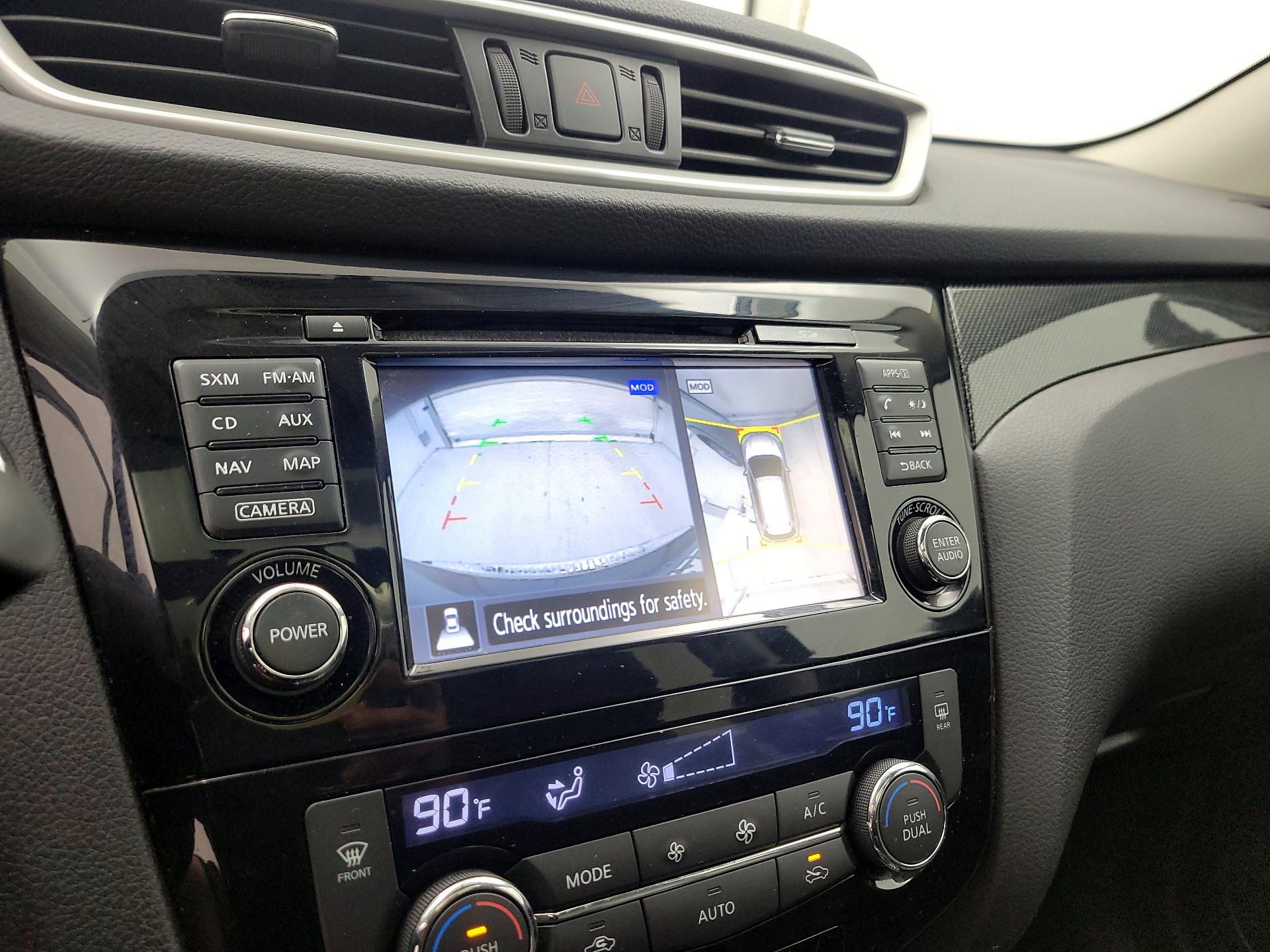 Thumbnail: 2016 Nissan Rogue - 14