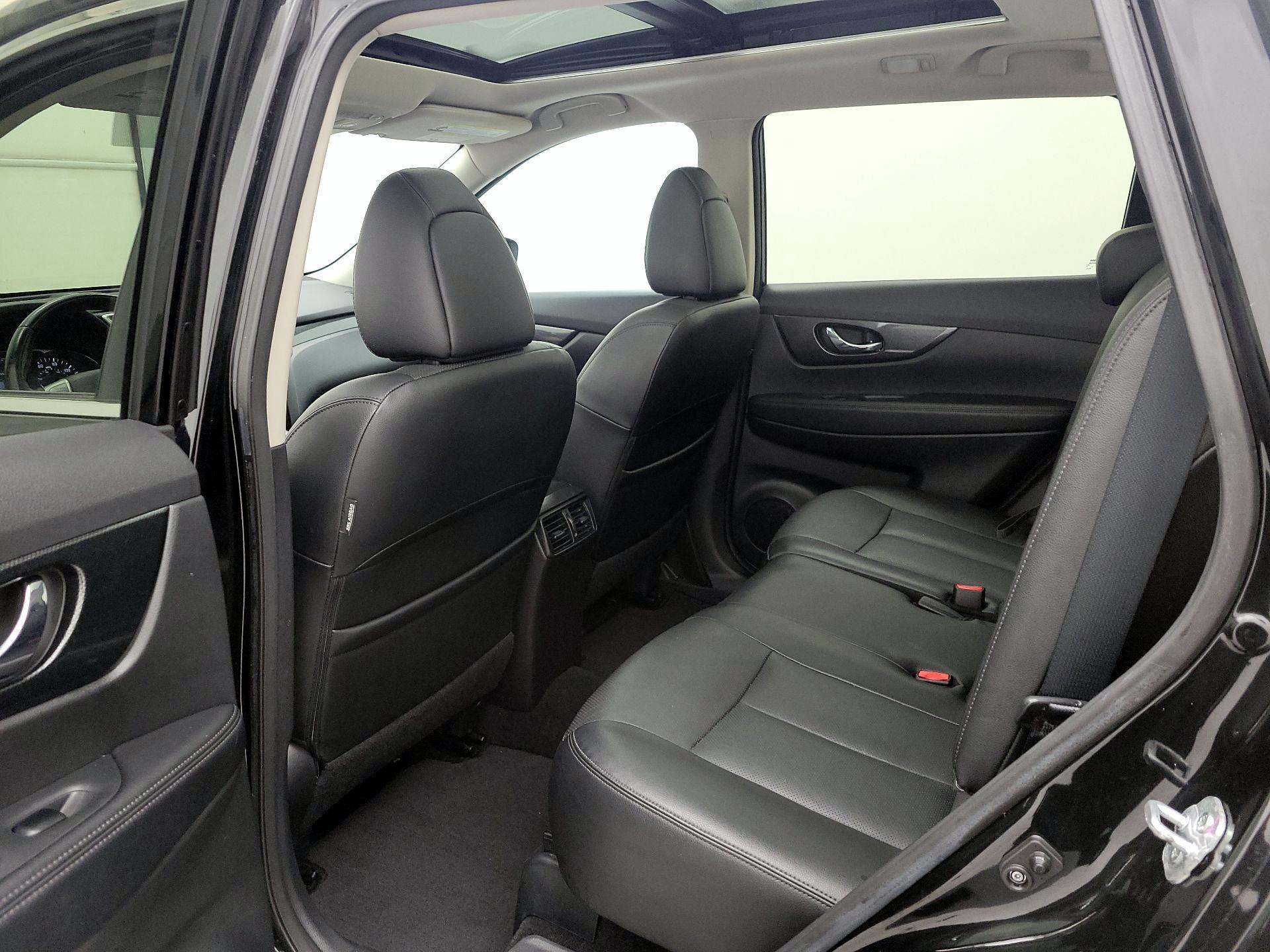 Thumbnail: 2016 Nissan Rogue - 20