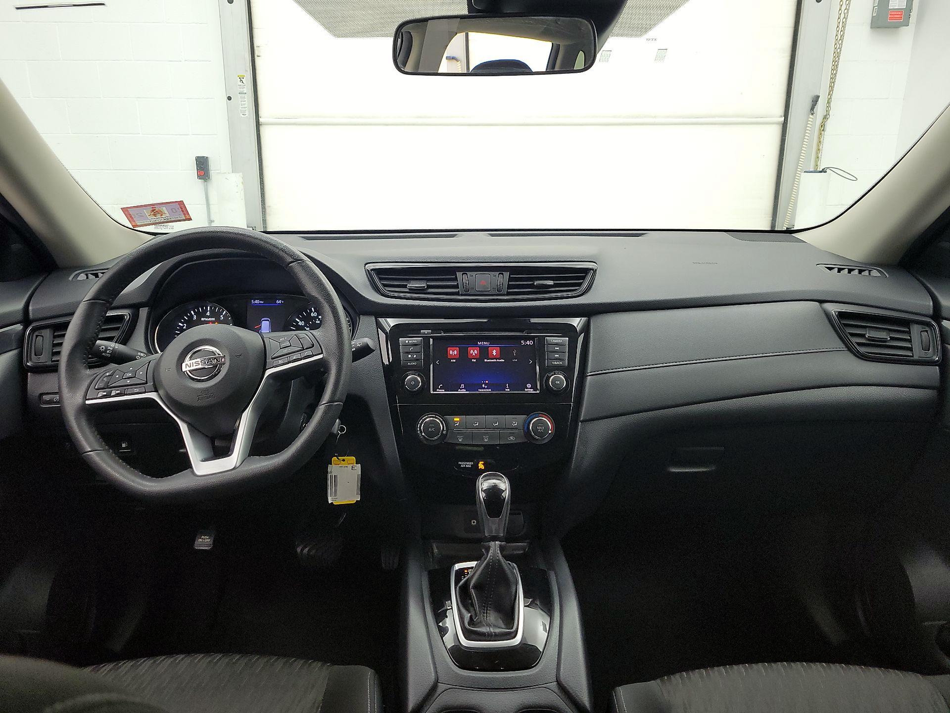 Thumbnail: 2019 Nissan Rogue - 9