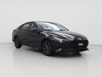 Black 2022 Hyundai Elantra SEL