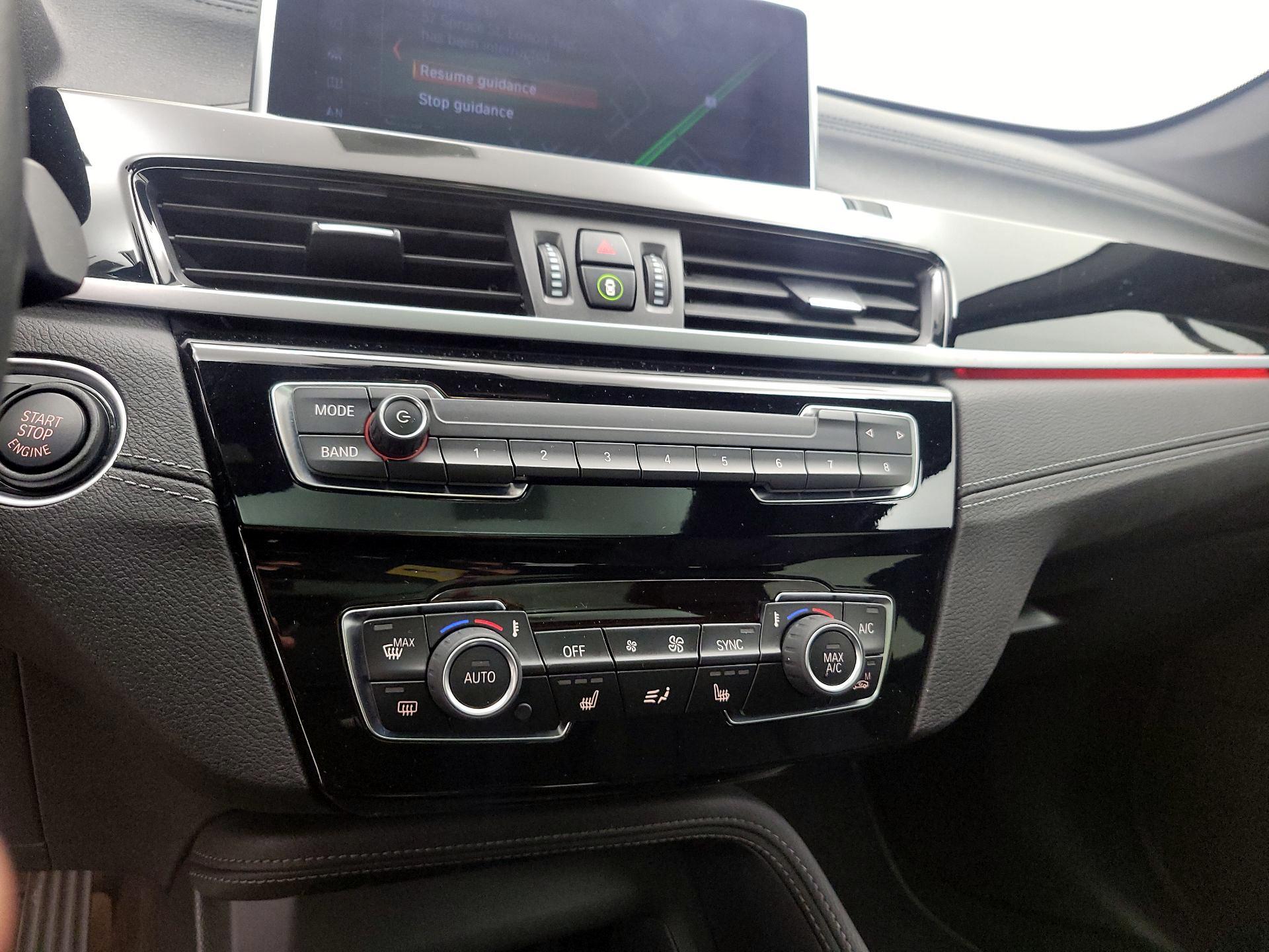 Thumbnail: 2022 BMW X1 - 16