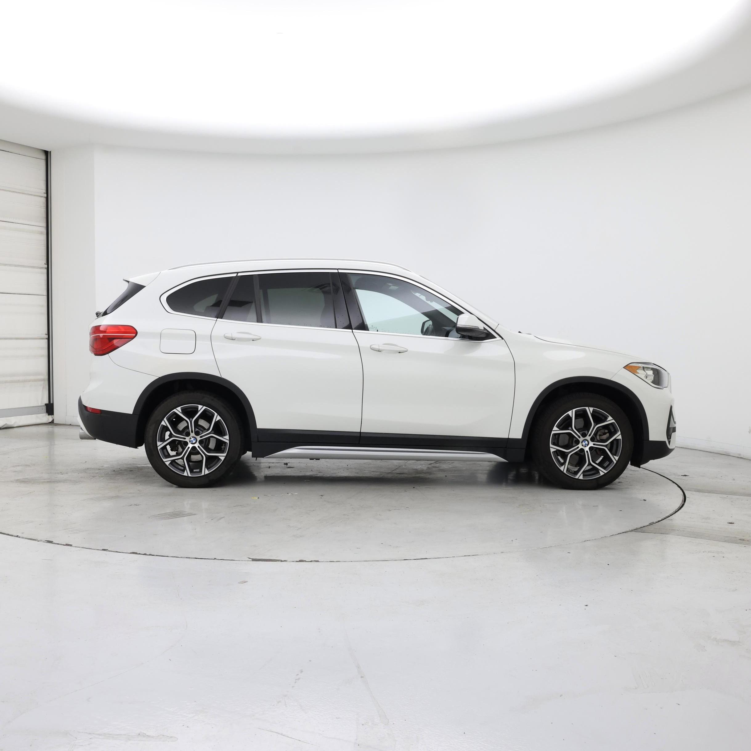 Thumbnail: 2022 BMW X1 - 7