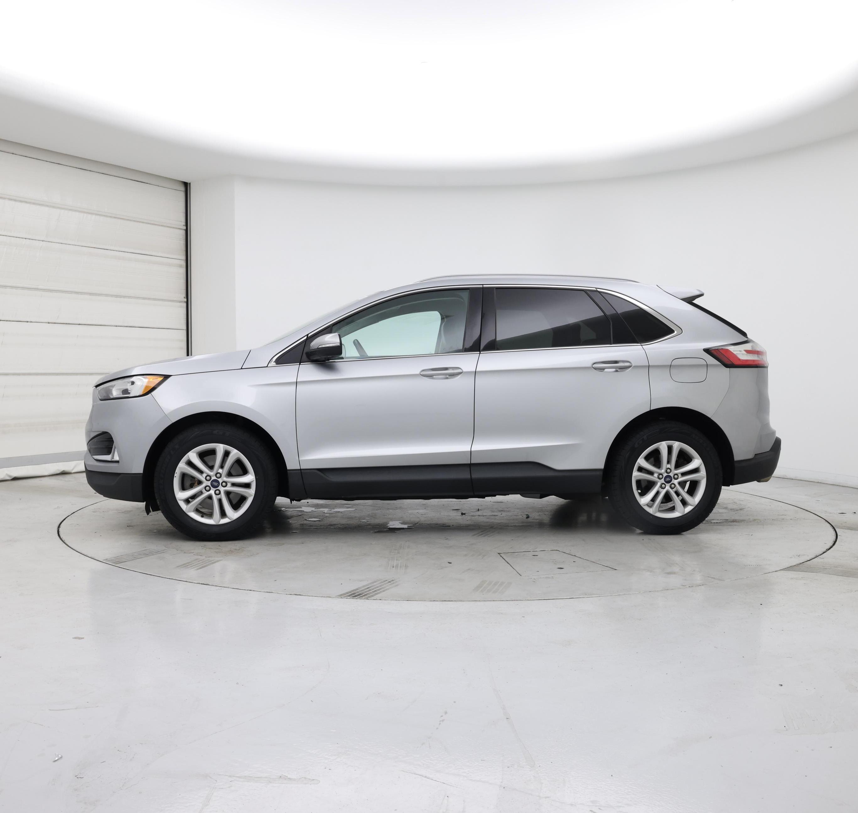 Thumbnail: 2020 Ford Edge - 3