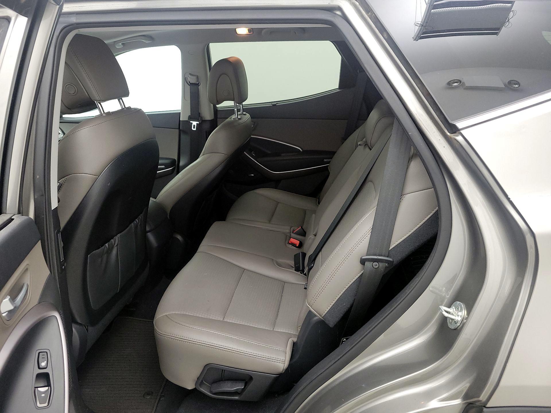 Thumbnail: 2015 Hyundai Santa Fe - 20