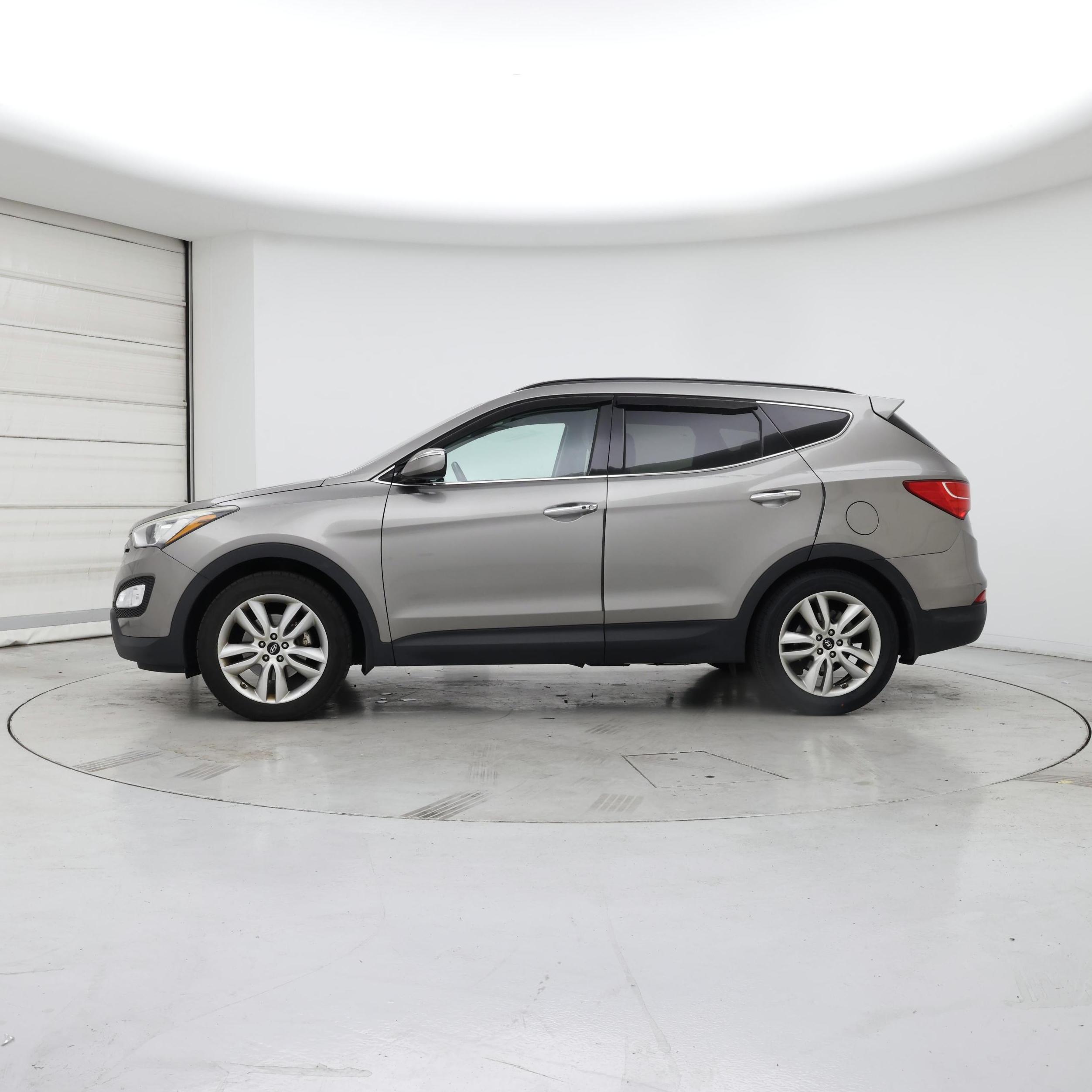 Thumbnail: 2015 Hyundai Santa Fe - 3