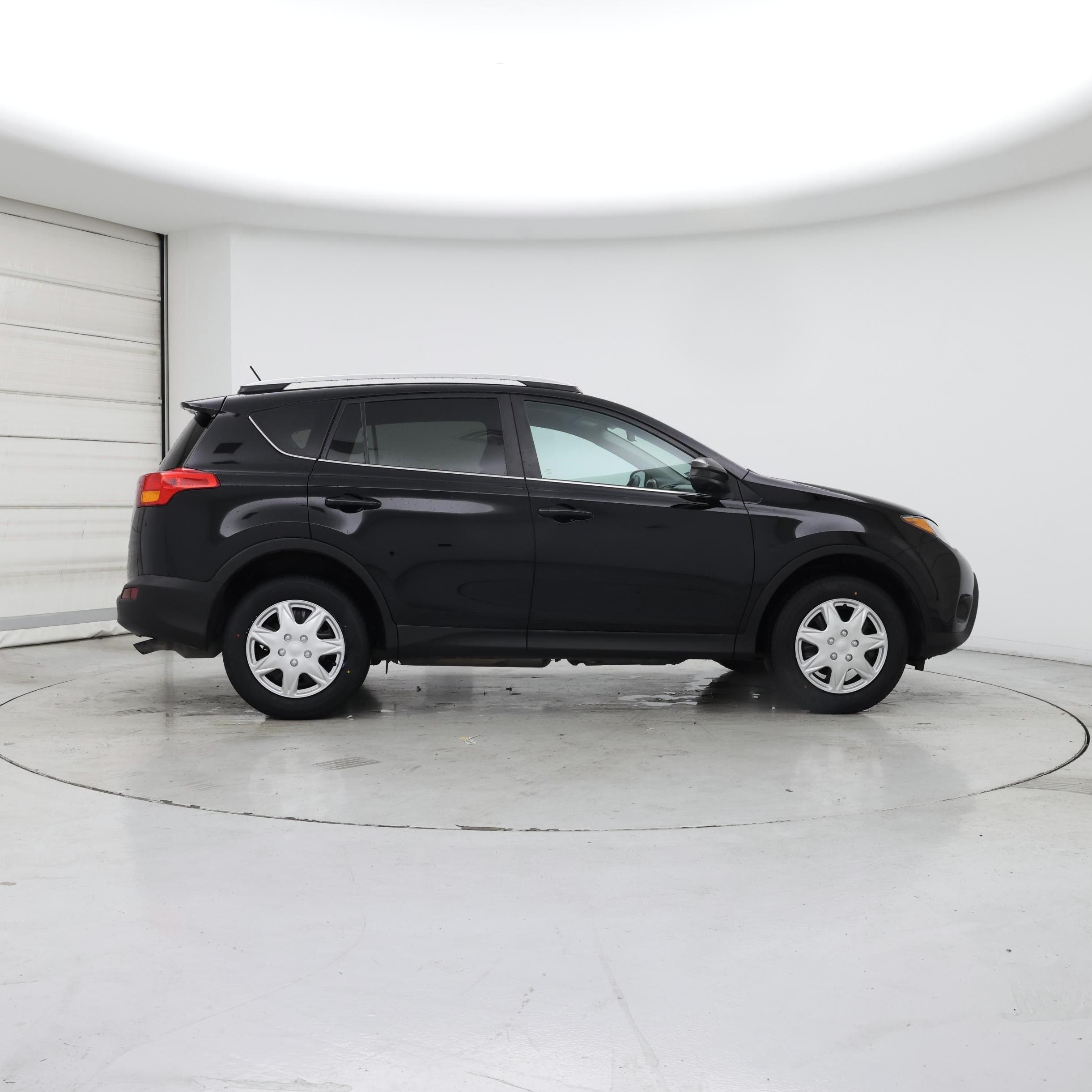 Thumbnail: 2015 Toyota RAV4 - 7