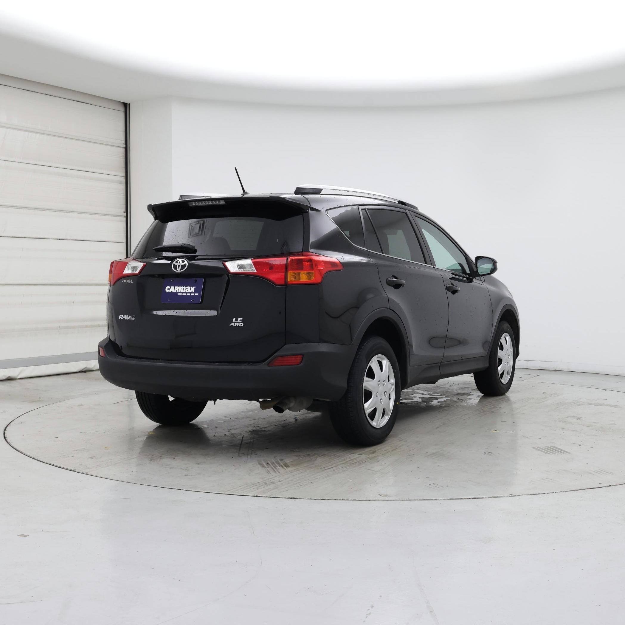 Thumbnail: 2015 Toyota RAV4 - 8