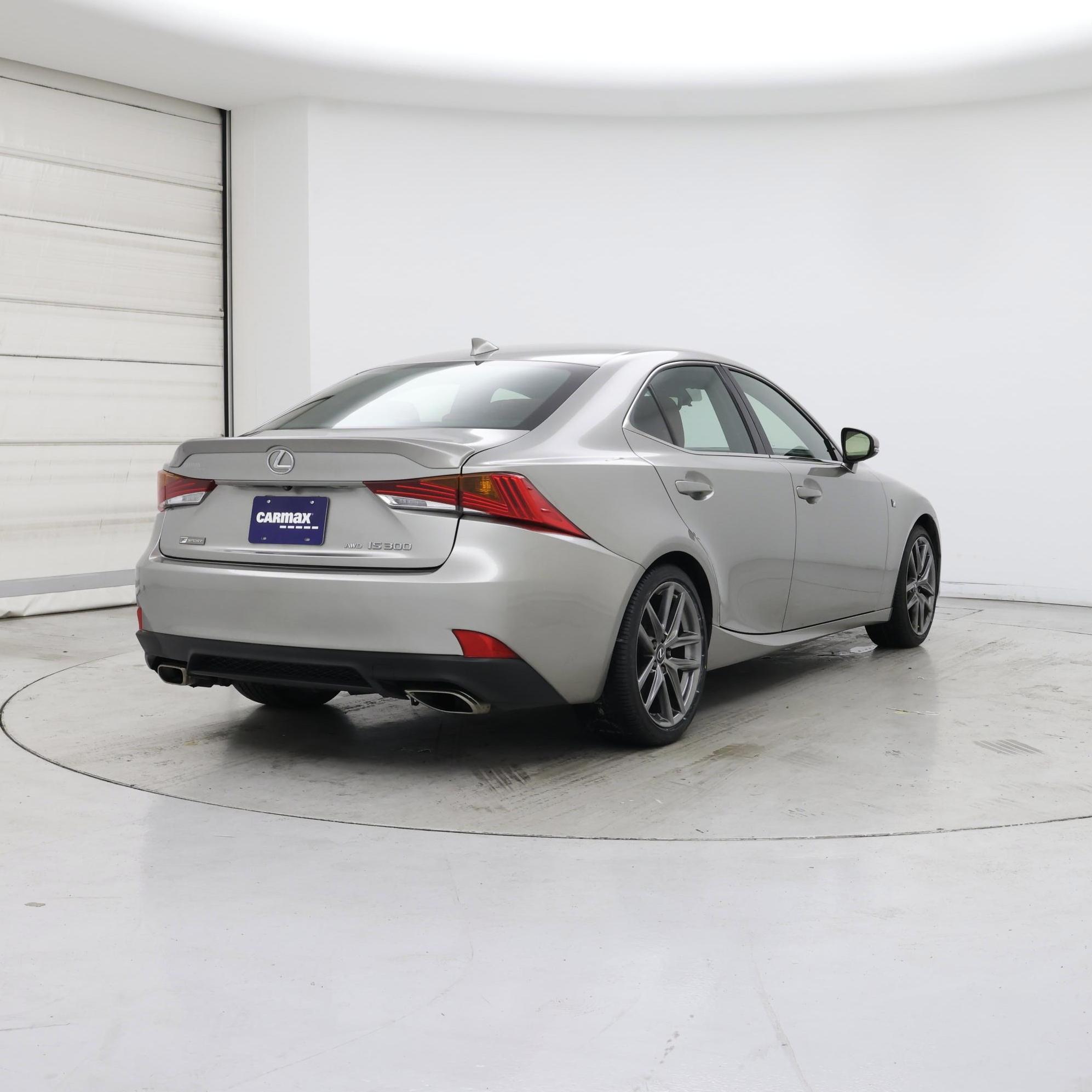 Thumbnail: 2019 Lexus IS - 8