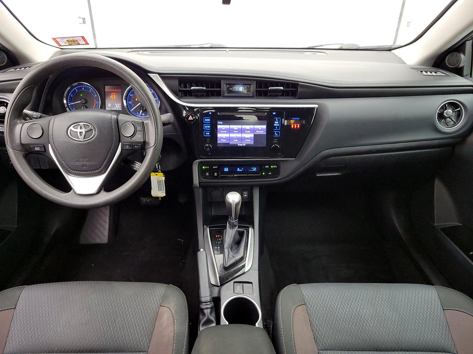 Thumbnail: 2018 Toyota Corolla - 9