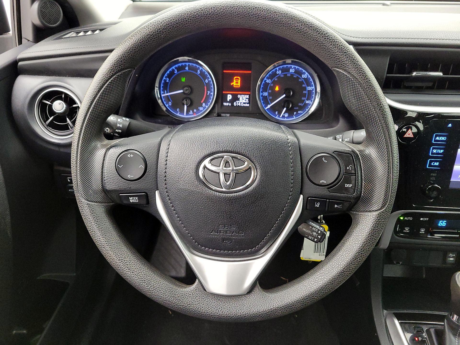 Thumbnail: 2018 Toyota Corolla - 10