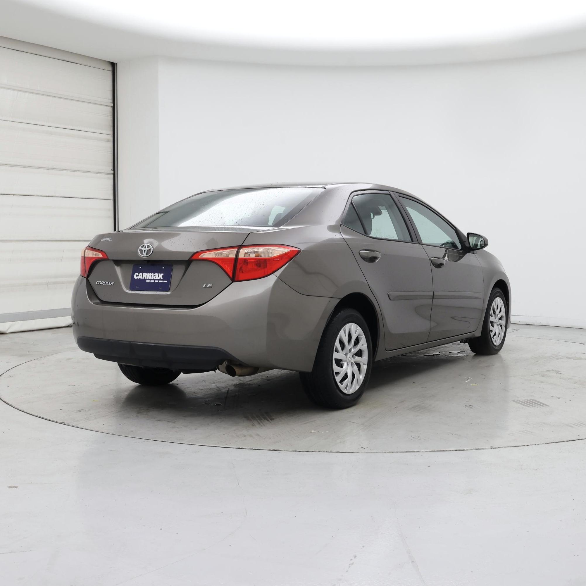 Thumbnail: 2018 Toyota Corolla - 8
