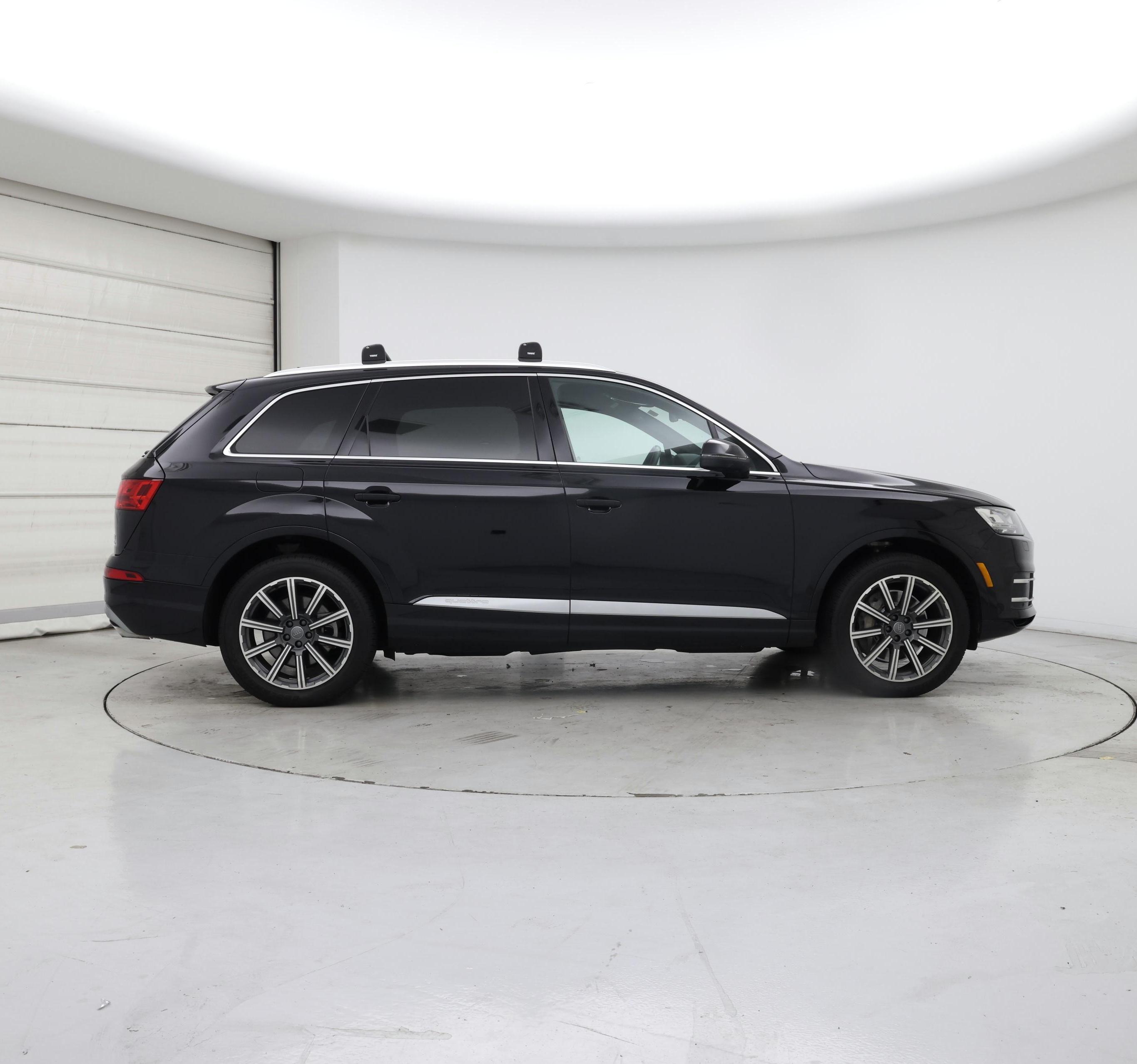 Thumbnail: 2017 Audi Q7 - 7