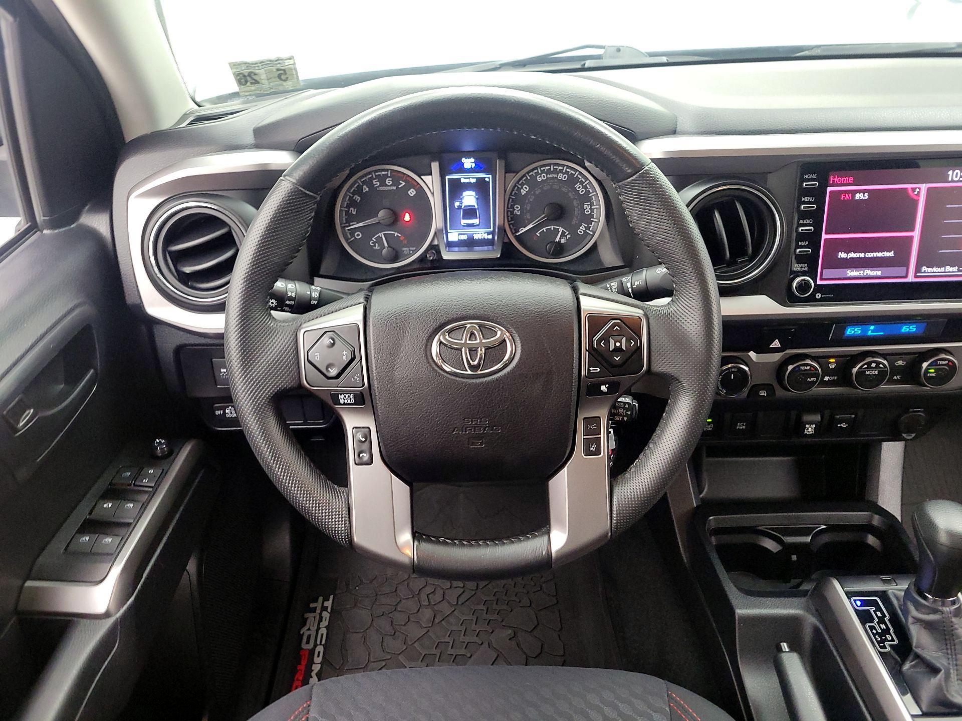 Thumbnail: 2021 Toyota Tacoma - 10