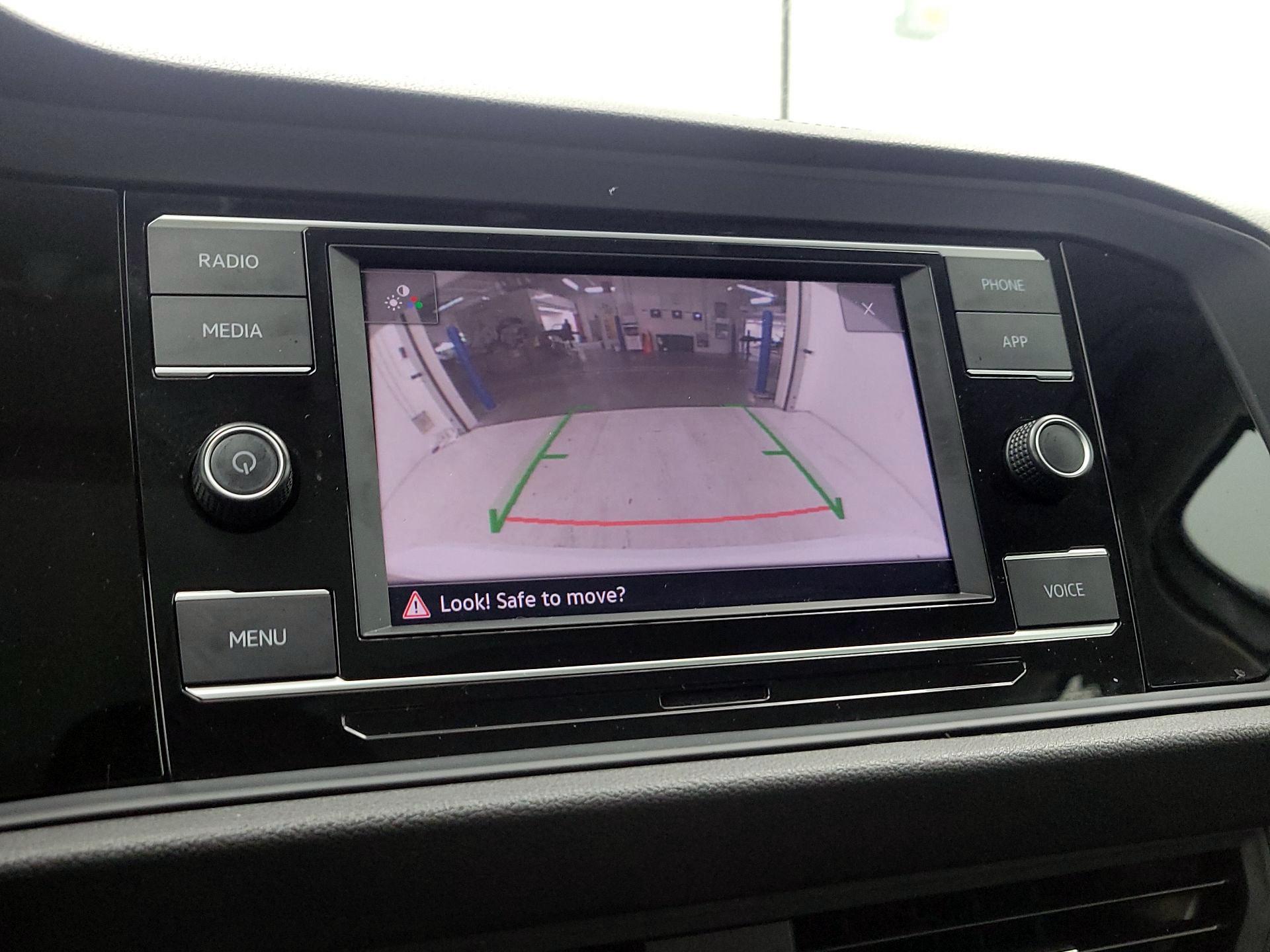 Thumbnail: 2021 Volkswagen Jetta - 14