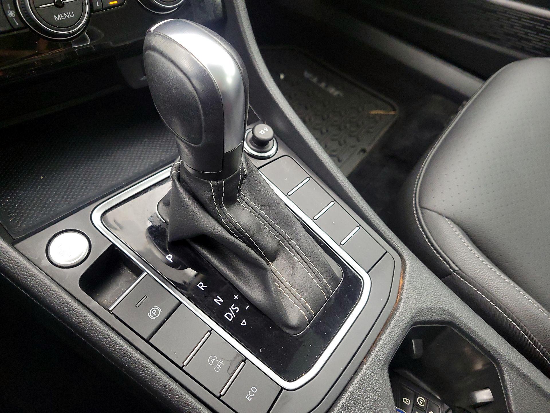 Thumbnail: 2021 Volkswagen Jetta - 17