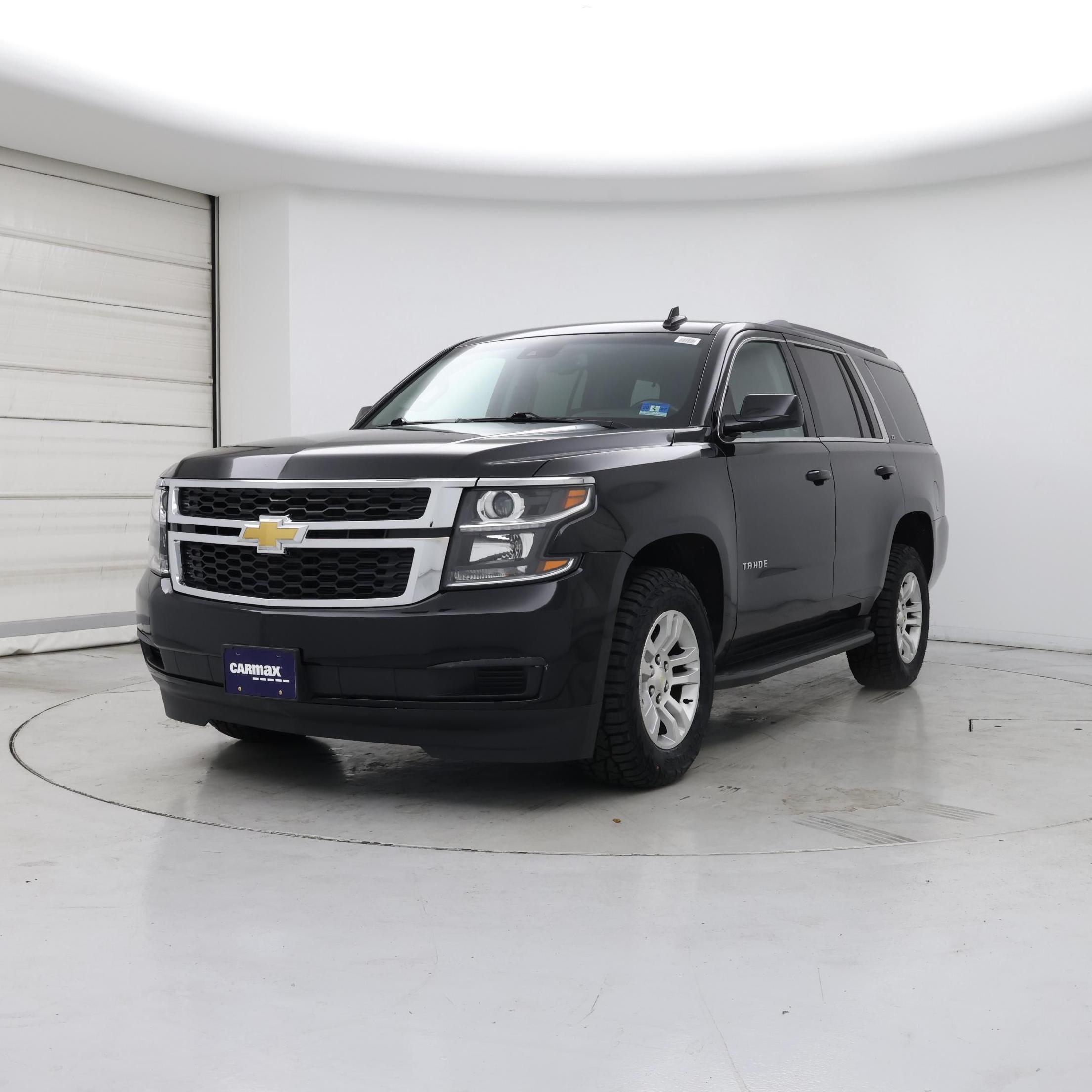 Thumbnail: 2018 Chevrolet Tahoe - 4