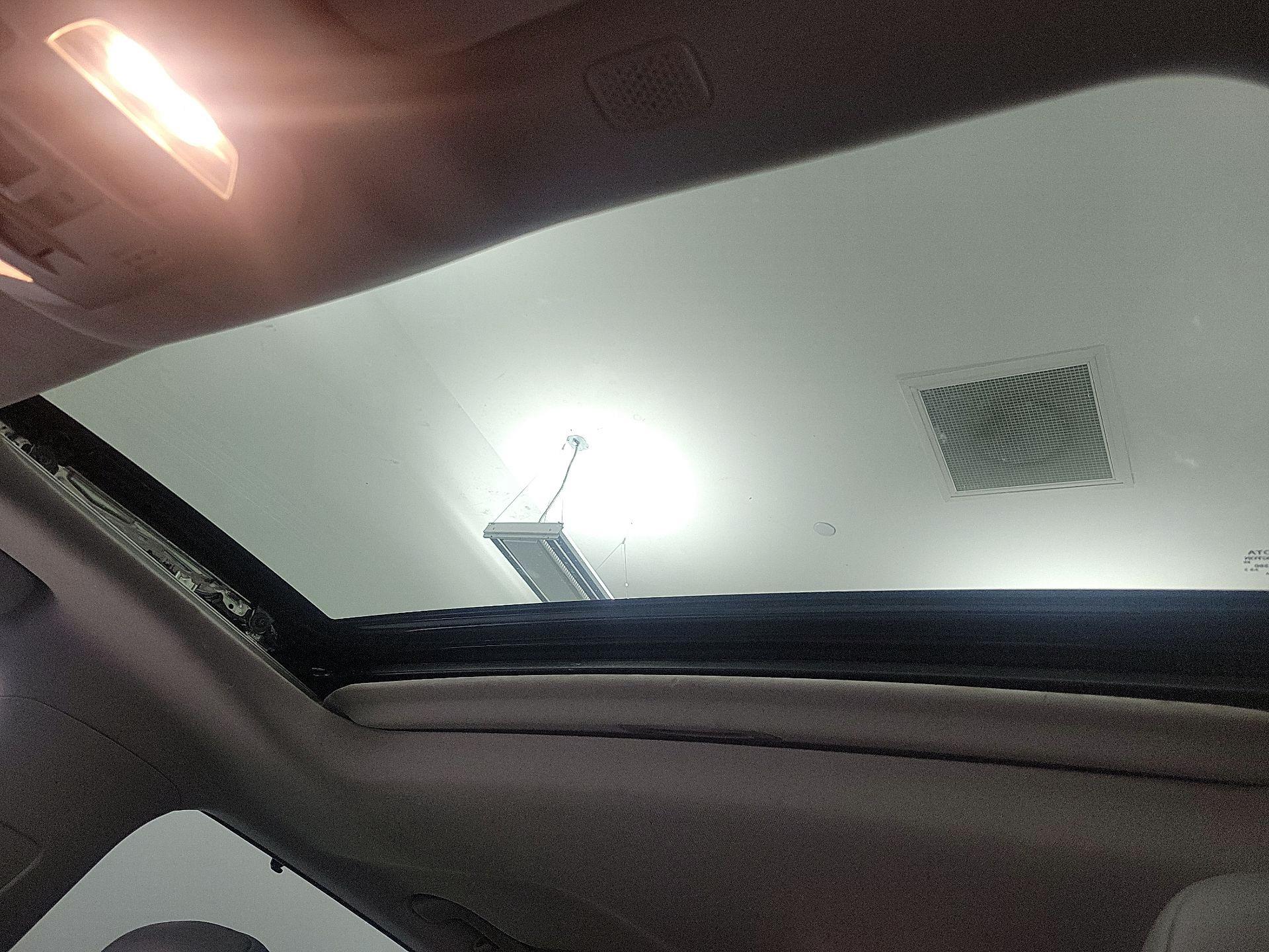 Thumbnail: 2022 Toyota Highlander - 19